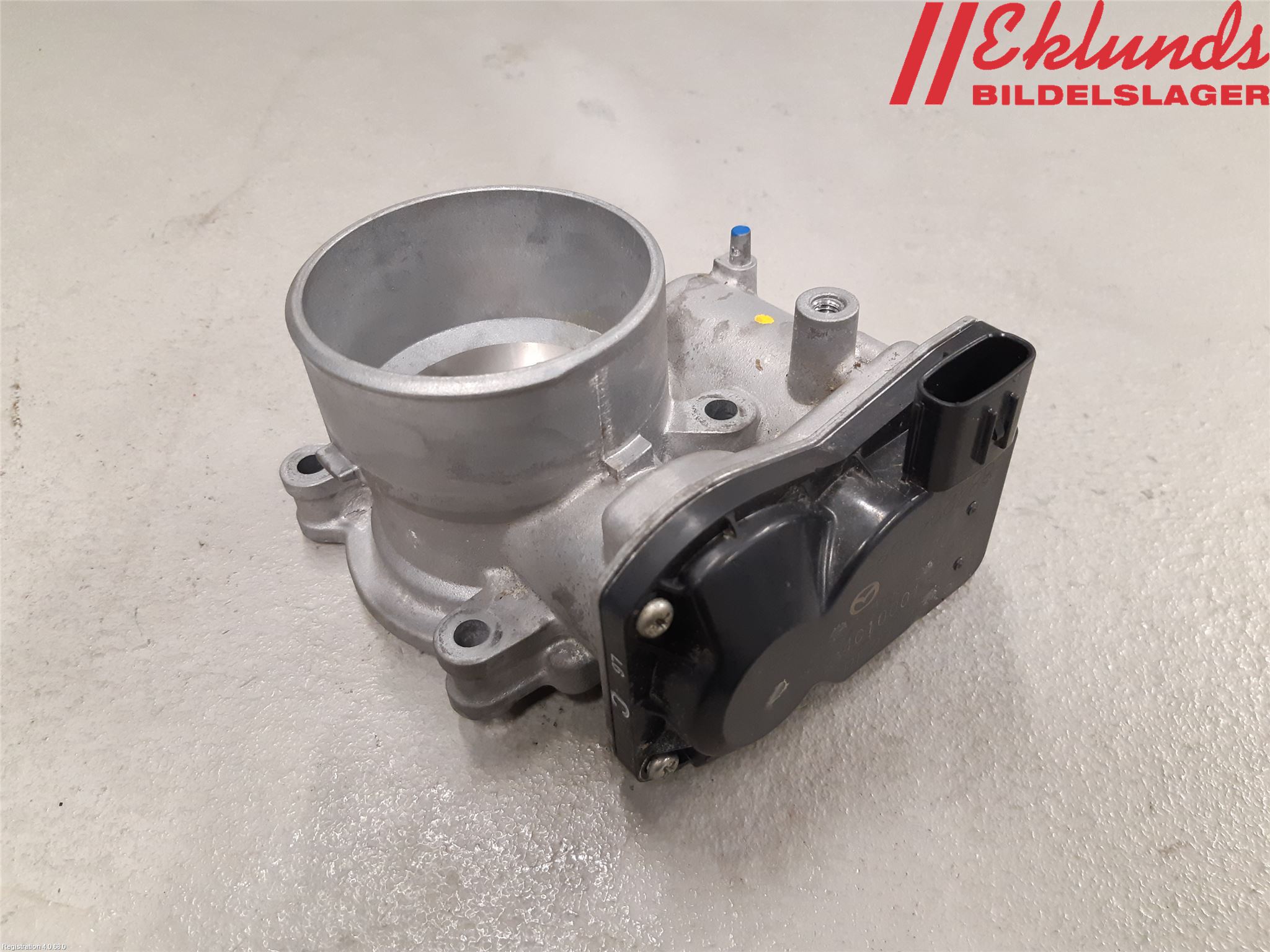 Mazda CX-30 20- Injspjällhus