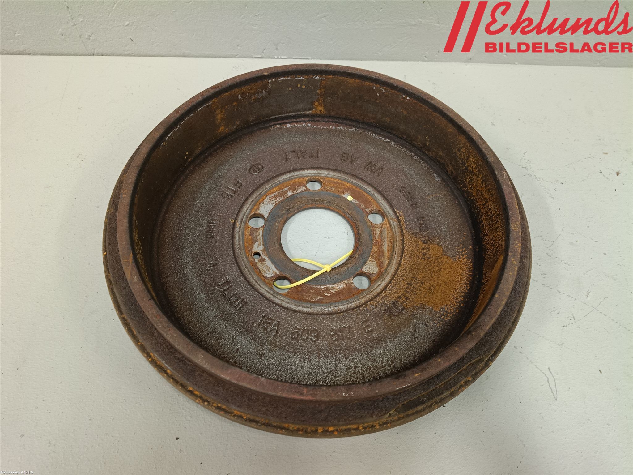 Volkswagen VW ID.4 21- Bromstrumma Bak