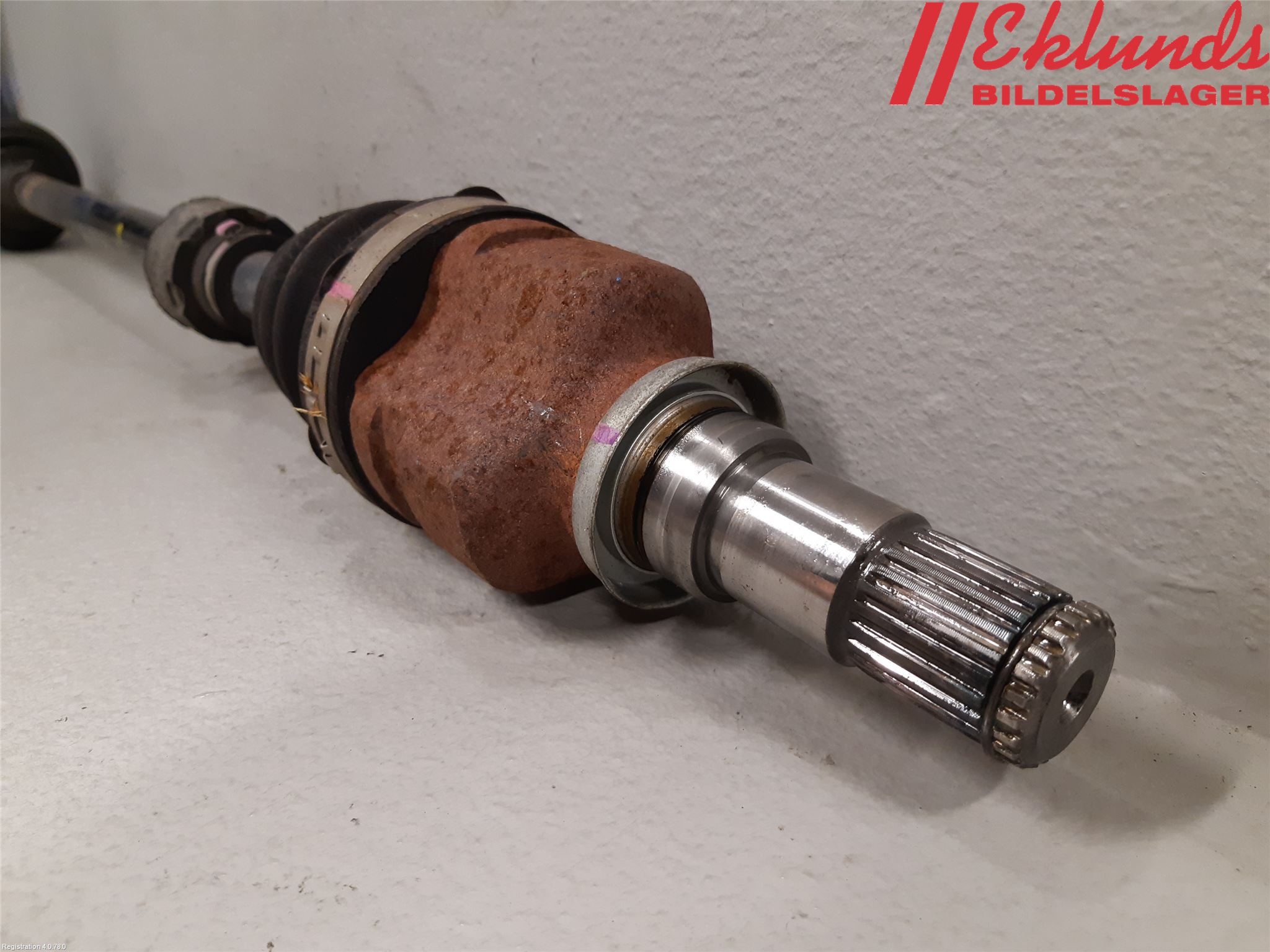 Toyota YARIS XP90 06-11 Drivaxel Fram Höger