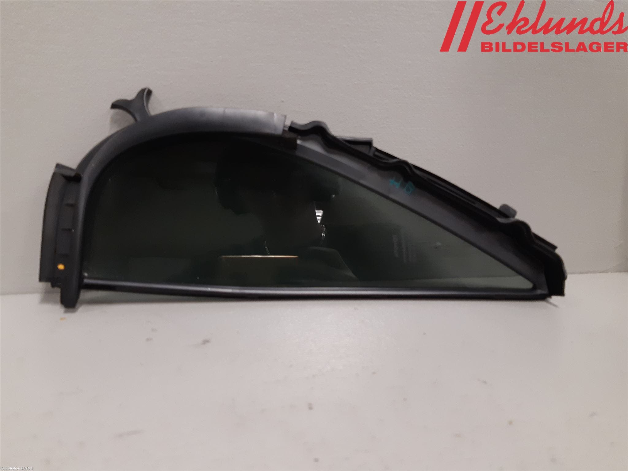 Toyota HILUX 16- Dörruta Bak Lilla Hö