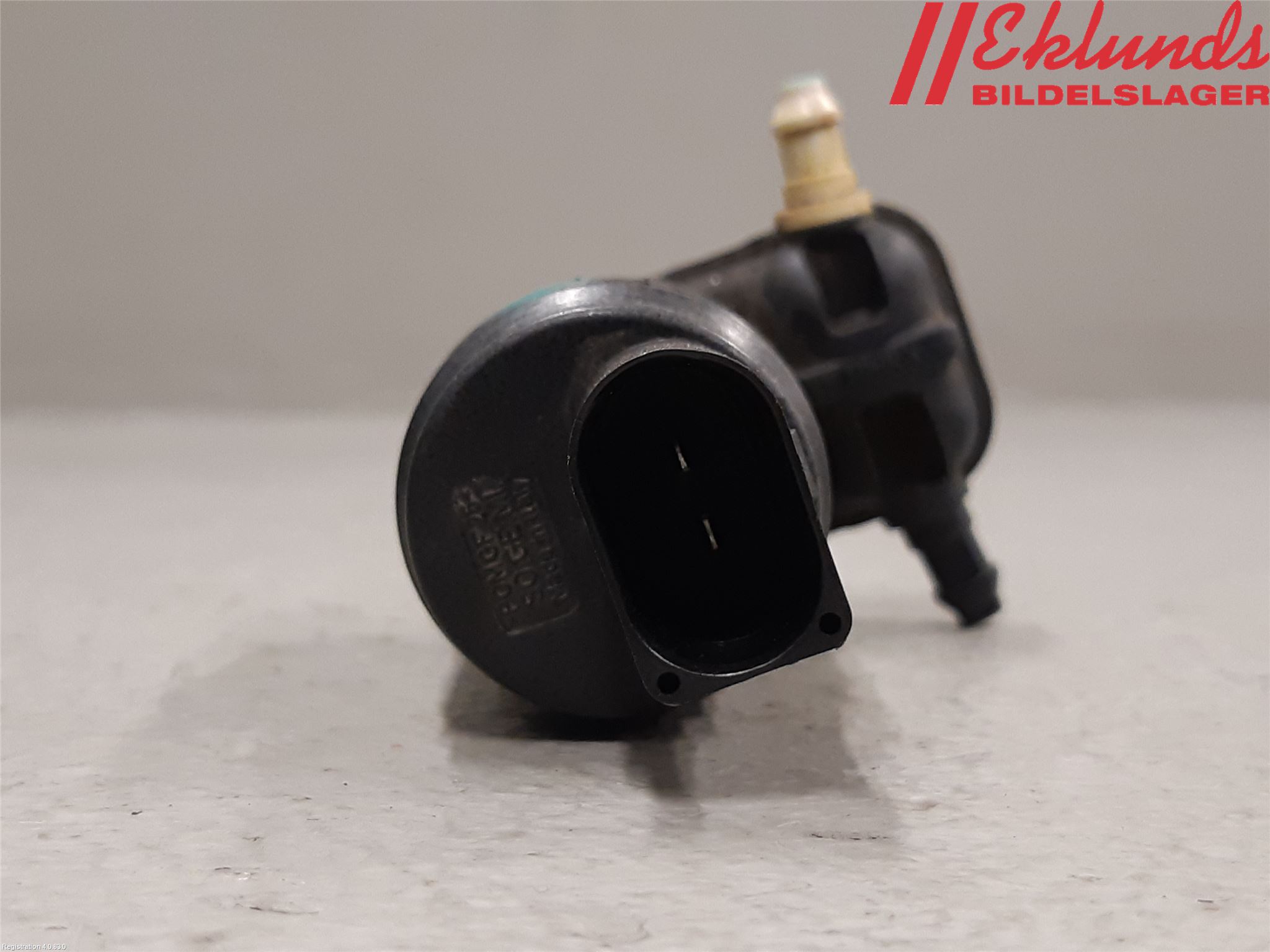 Volkswagen VW POLO 10-17 Spolarpump Vindruta