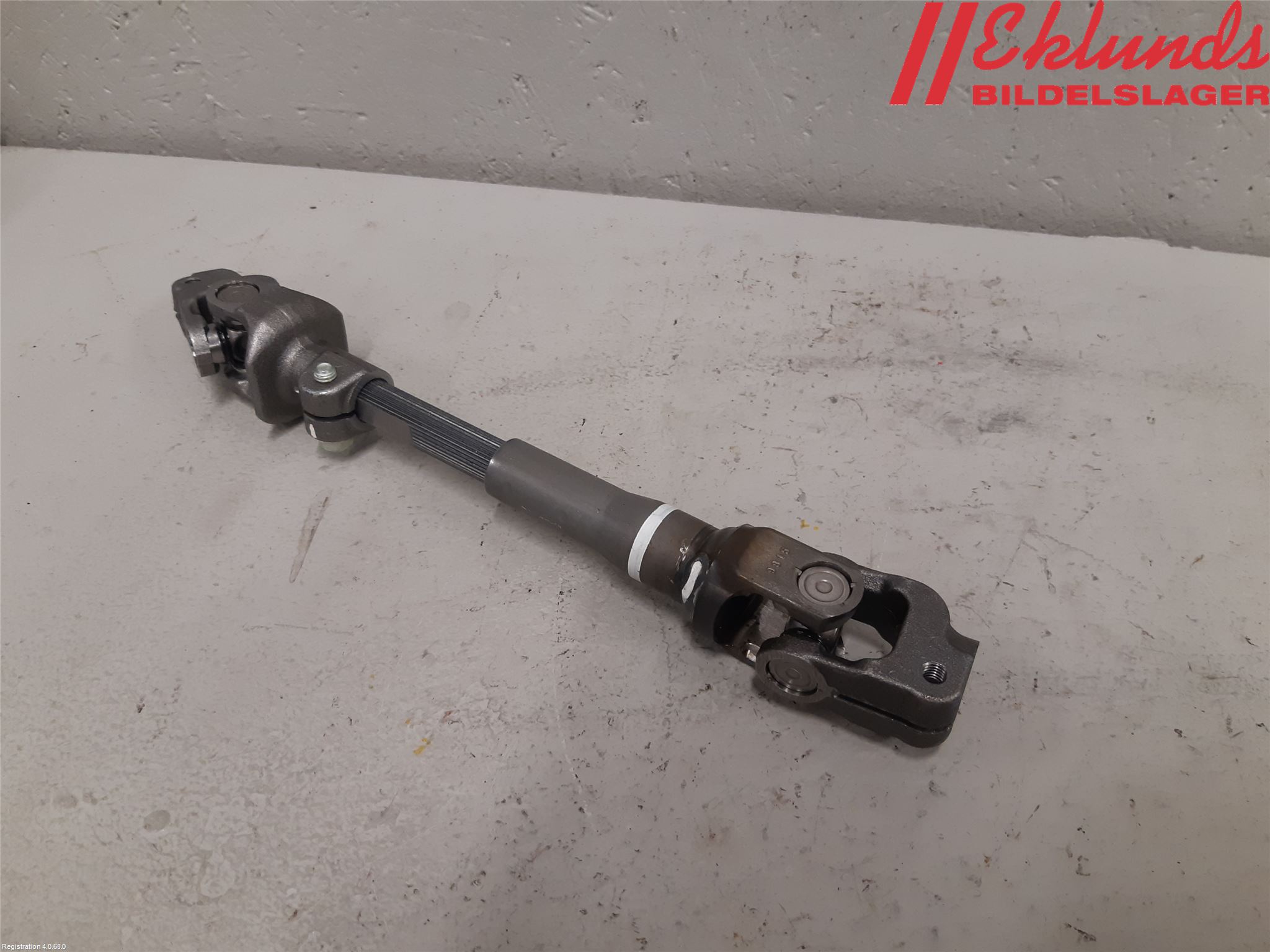 Toyota YARIS XP130 15-20 Rattaxelknut