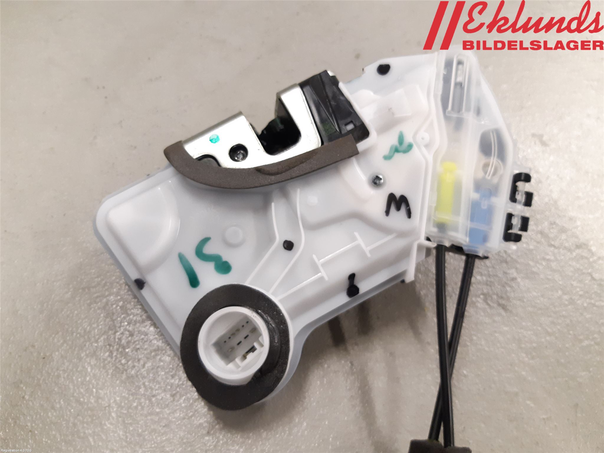 Toyota COROLLA 19- Låskista-Dörrlås