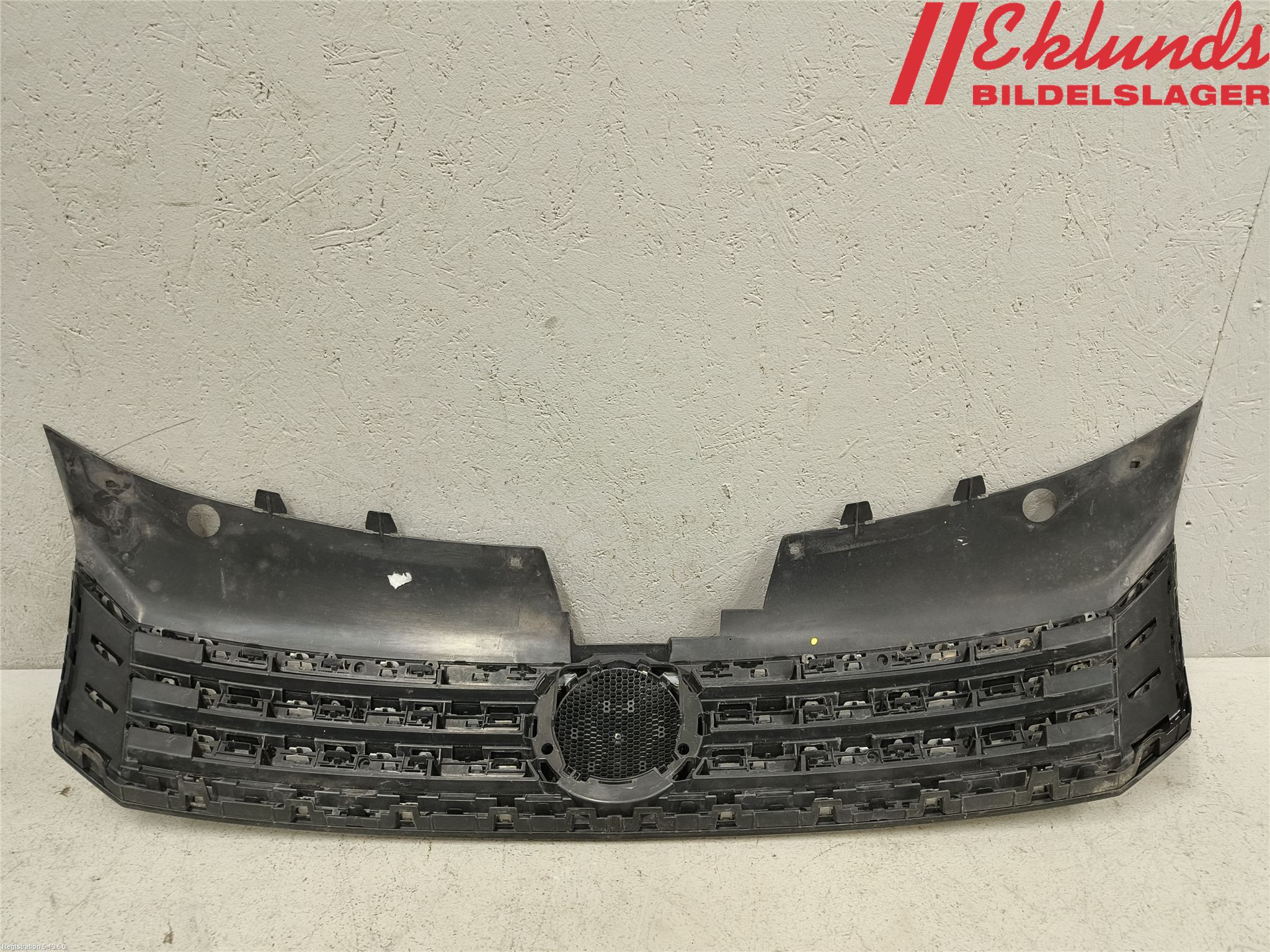 Volkswagen VW PASSAT 11-14 Grill Komp