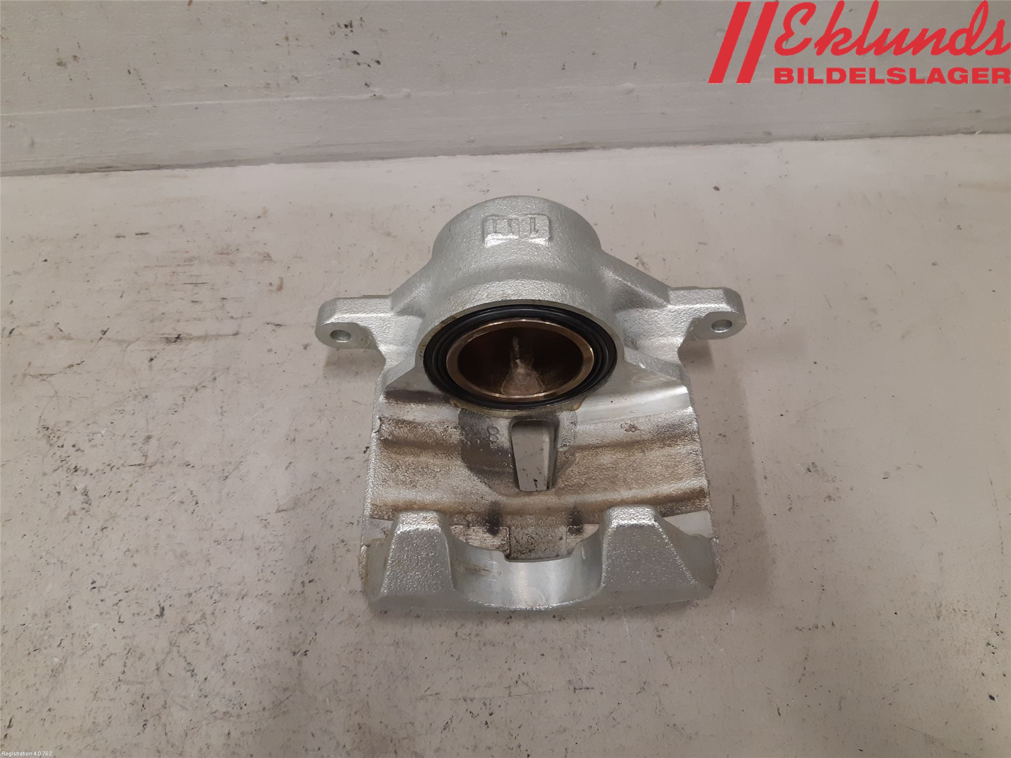 Lexus UX/300e 19- Bromsok Fram Höger