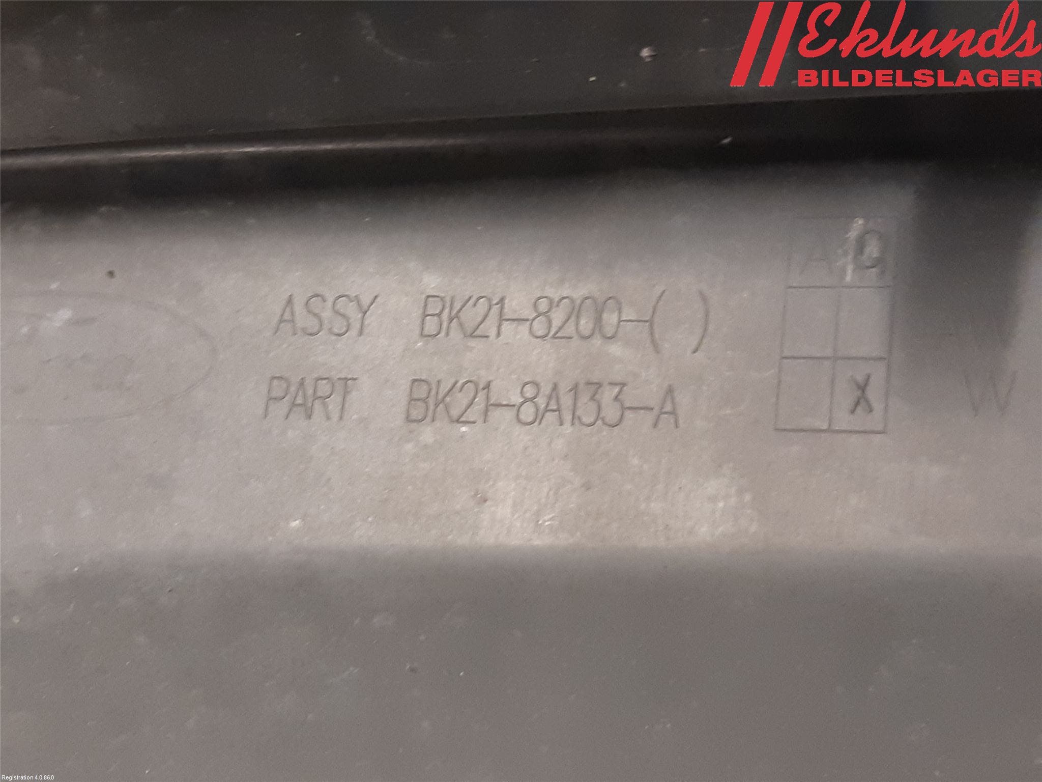 Ford TRANSIT/TOURNEO CUSTOM 13-24 Grill Komp