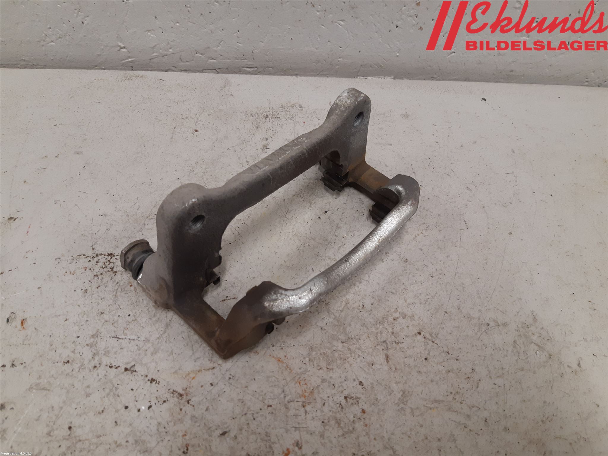 Toyota COROLLA 19- Bromsokshållare