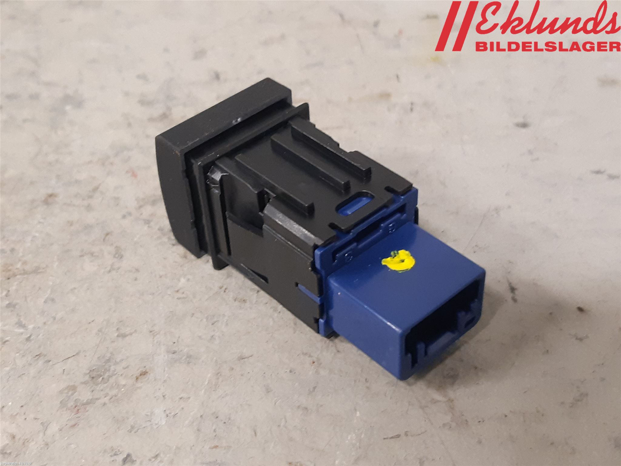 Toyota COROLLA 19- Strömställare Baklucka