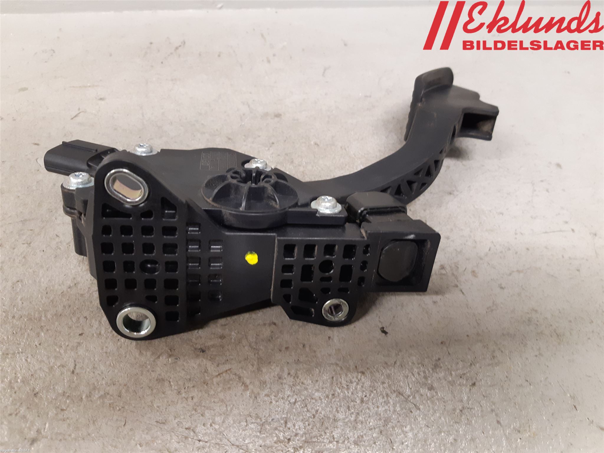 Toyota VERSO-S 11-16 Gaspedal