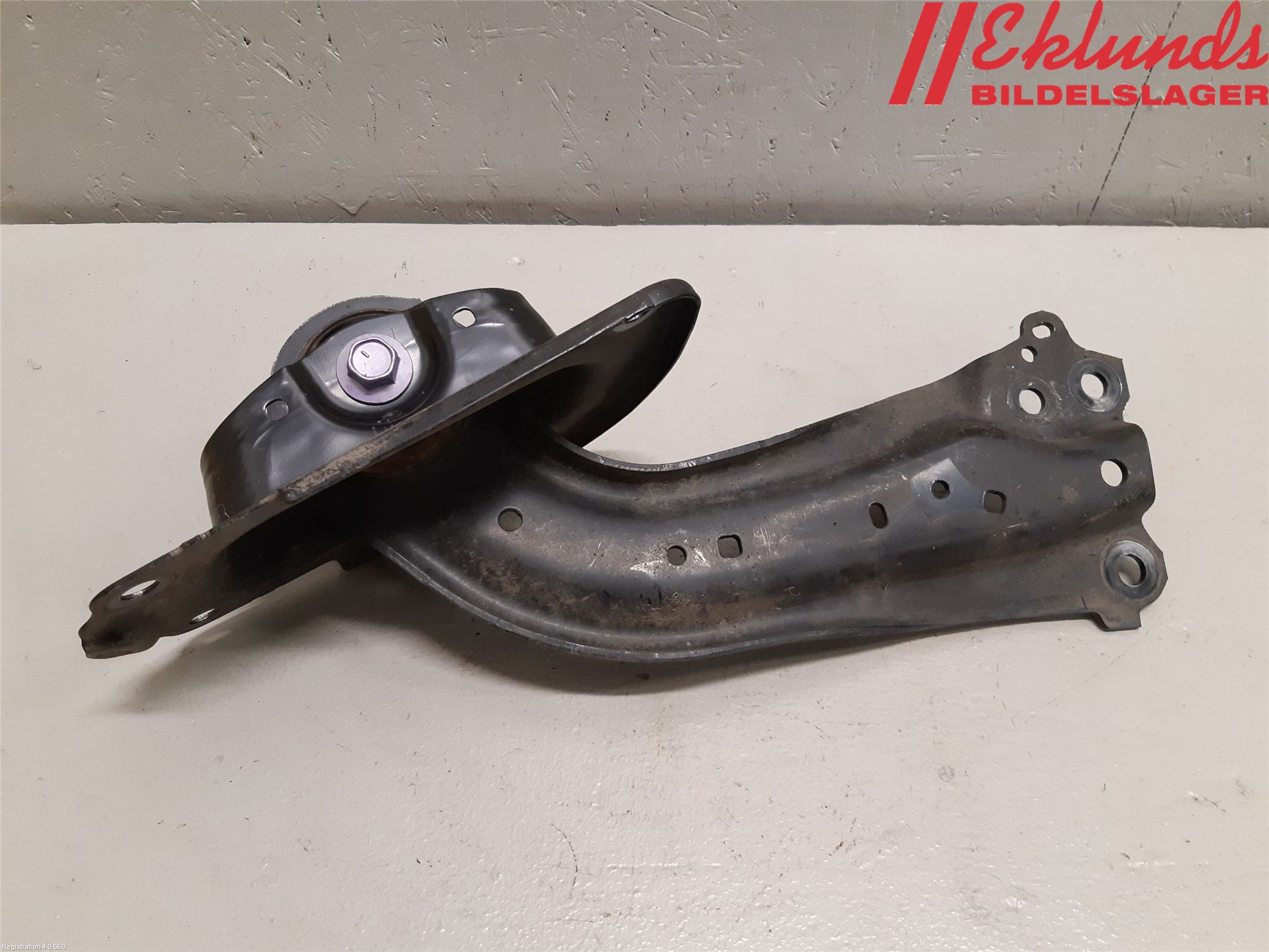 Toyota CAMRY 19-24 Bärarm Bak Höger