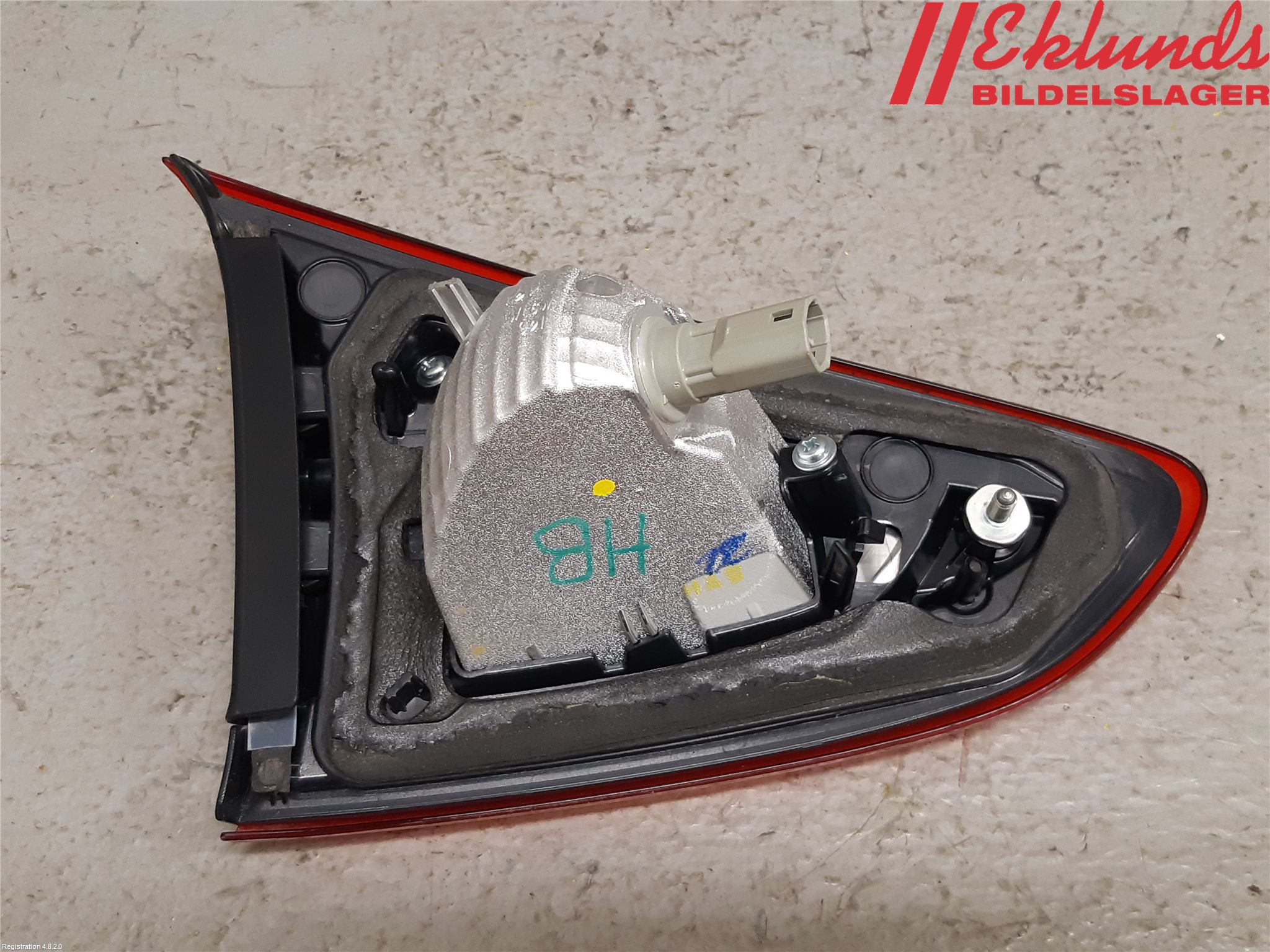 Mazda 2 (DJ) 15-22 Bakljus Lucka Hö