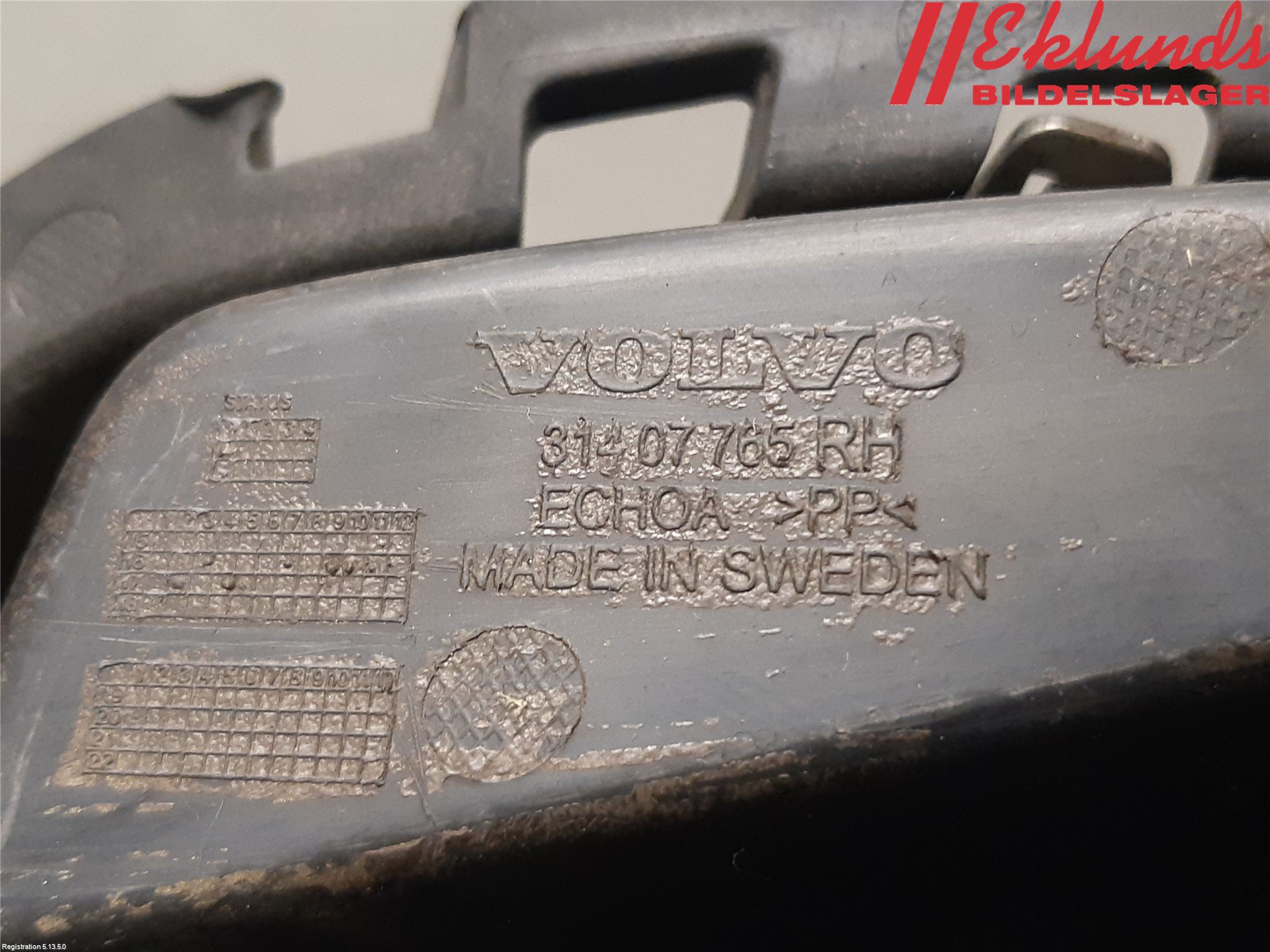 Volvo V40 CROSS COUNTRY 13-19 Stöt Utfyllnad-List-Grill