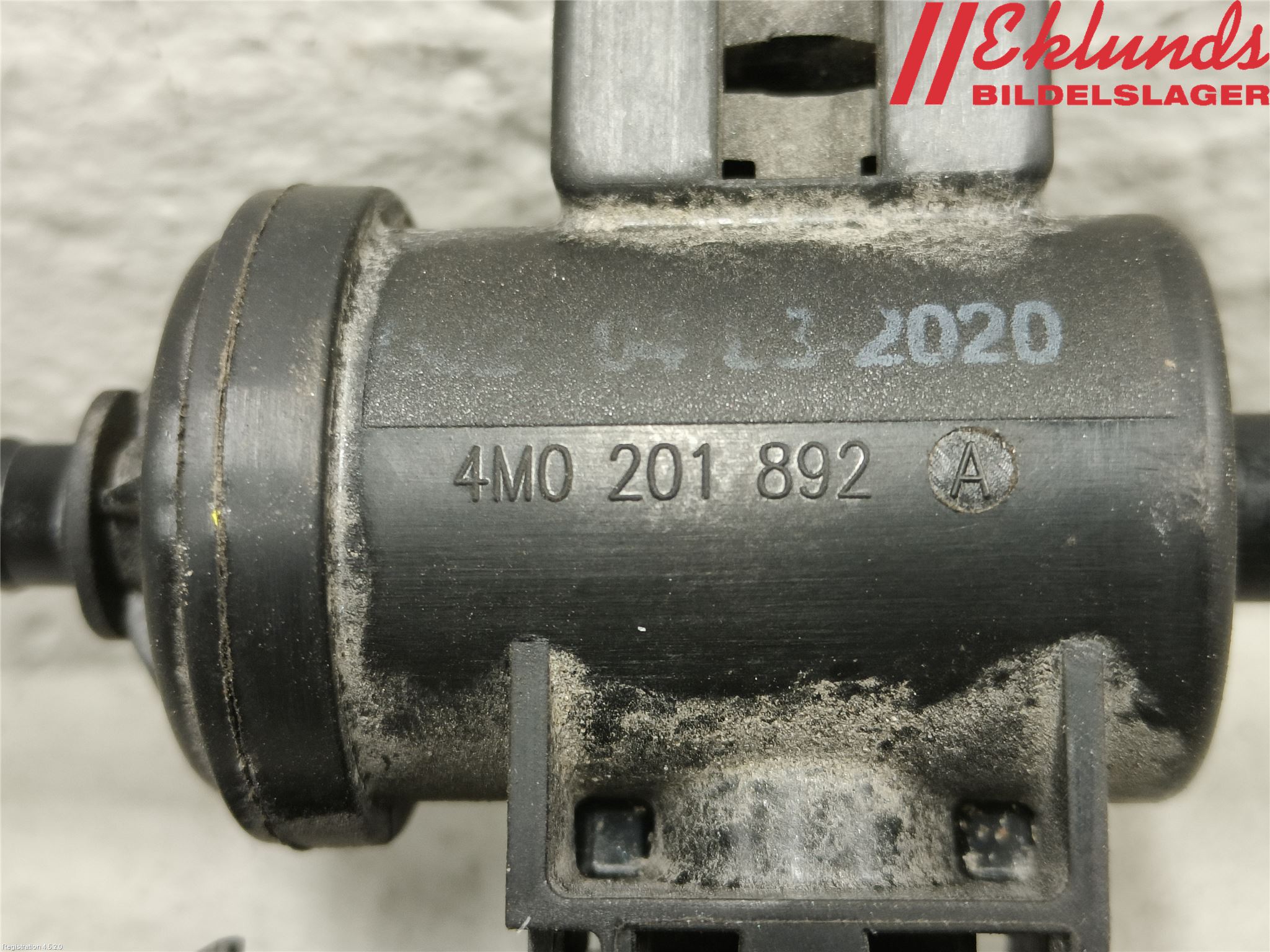 Audi A6 F2/C8 19- Vevhusventilation Slang-Rör