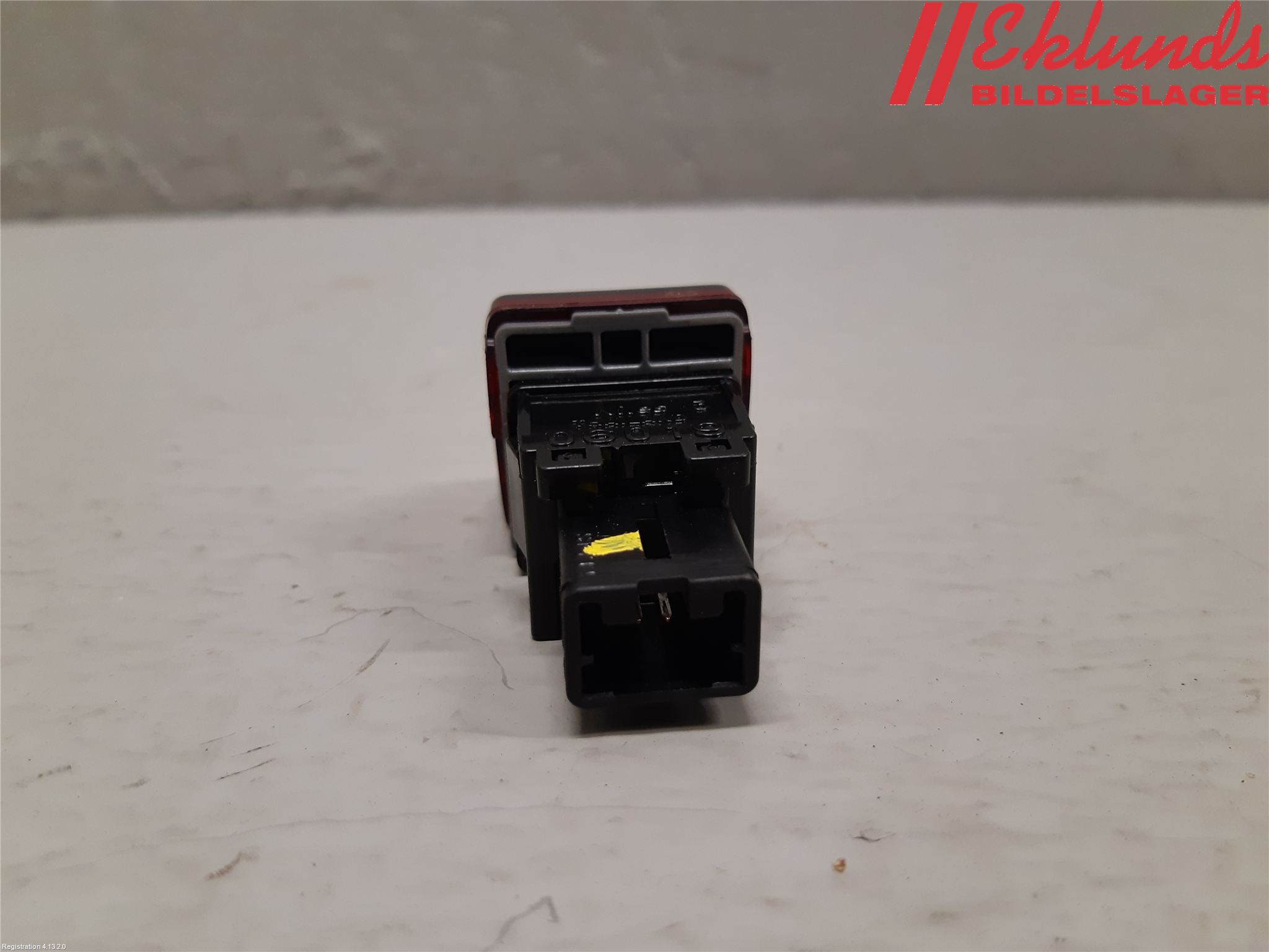 Subaru XV 12-17 Strömställare Varnings