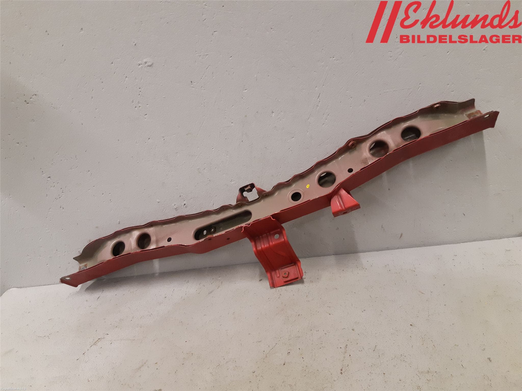 Toyota VERSO 09-18 Kylarfäste-Ram-Balk