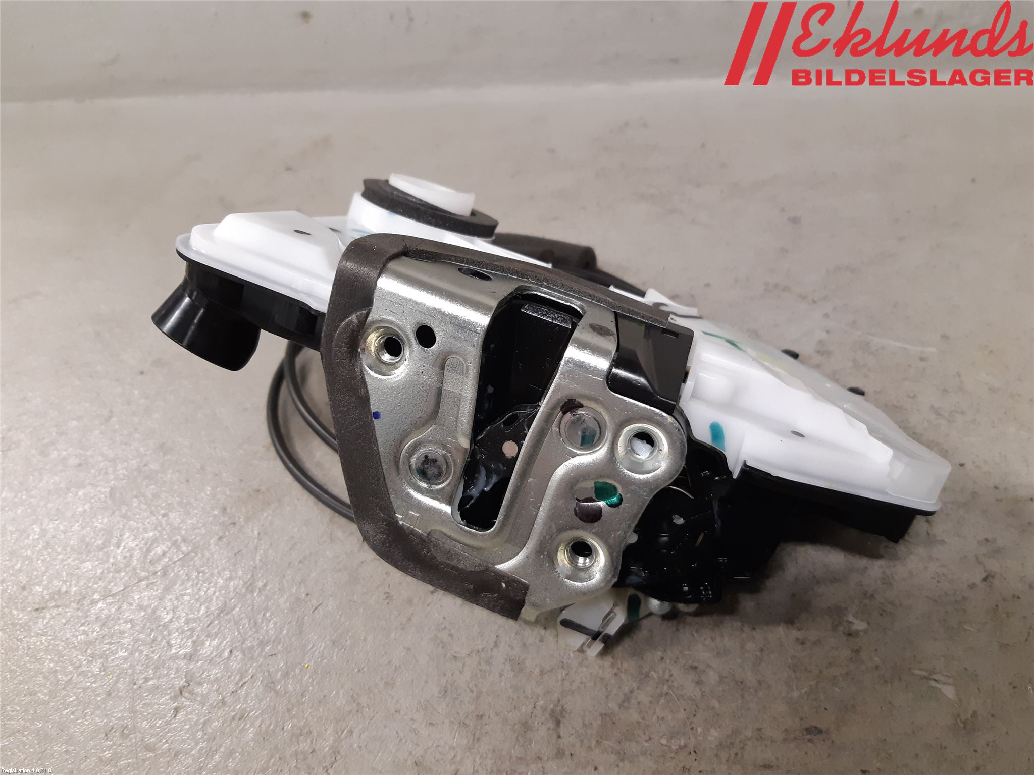 Toyota COROLLA 19- Låskista-Dörrlås