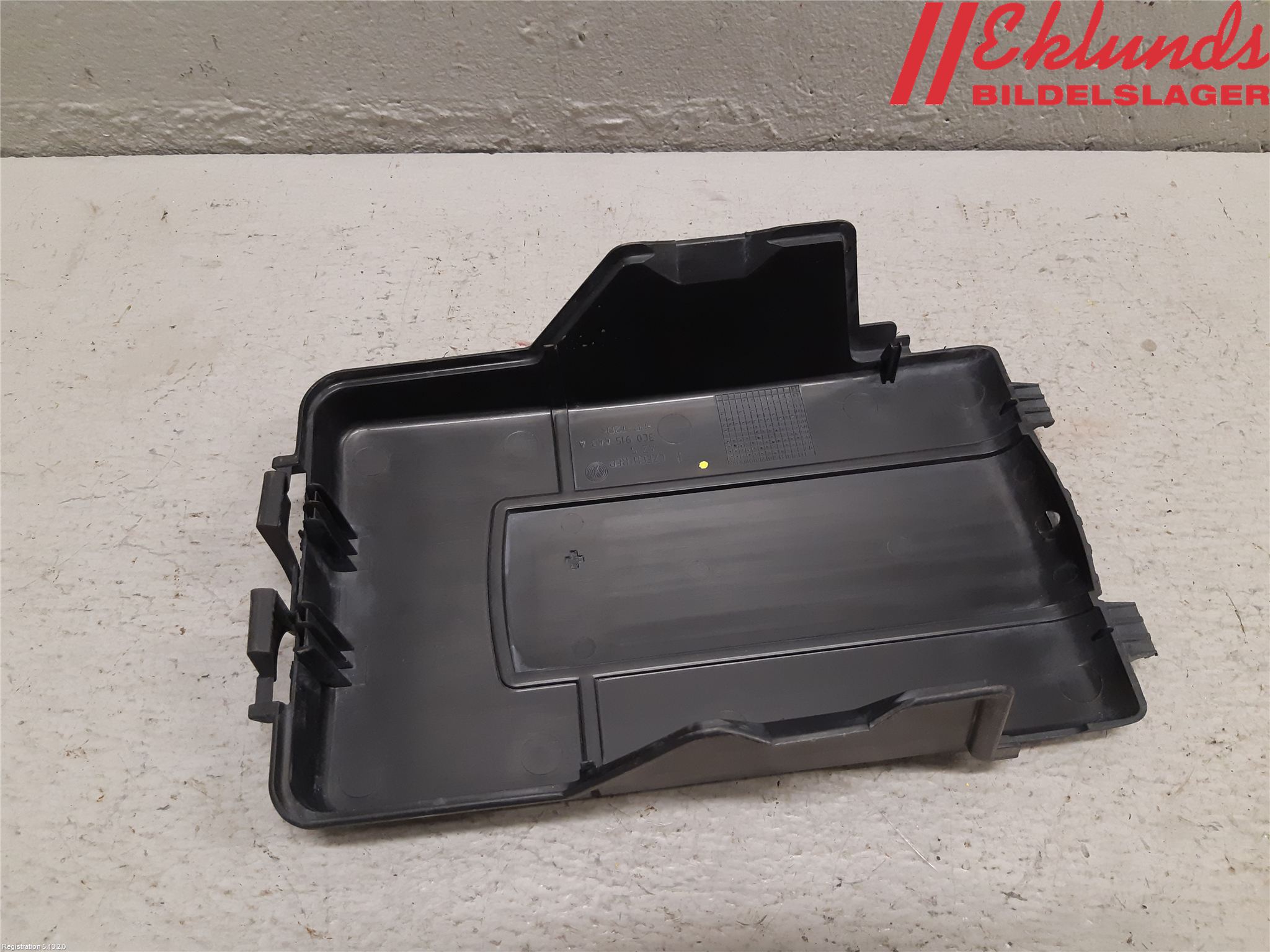 Volkswagen VW CADDY 11-15 Batterilåda-Fäste-Hållare