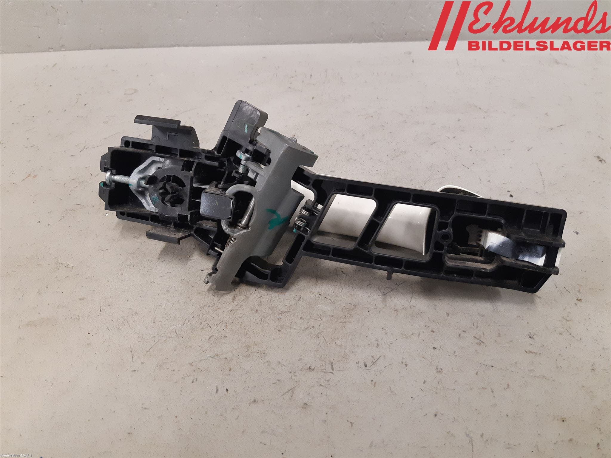 Ford ECOSPORT 17- Dörrhandtag Yttre Vä