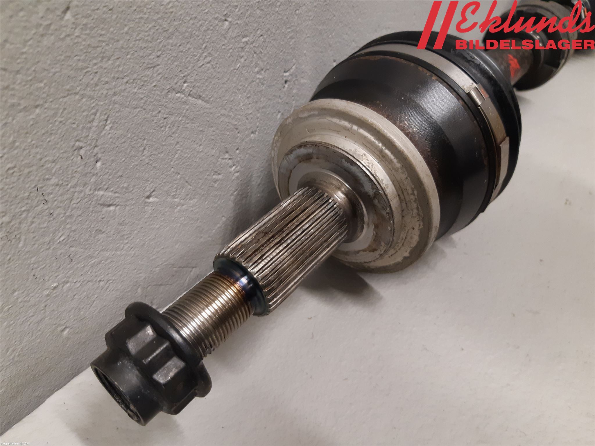 Toyota RAV4 19- Drivaxel Fram Vänster