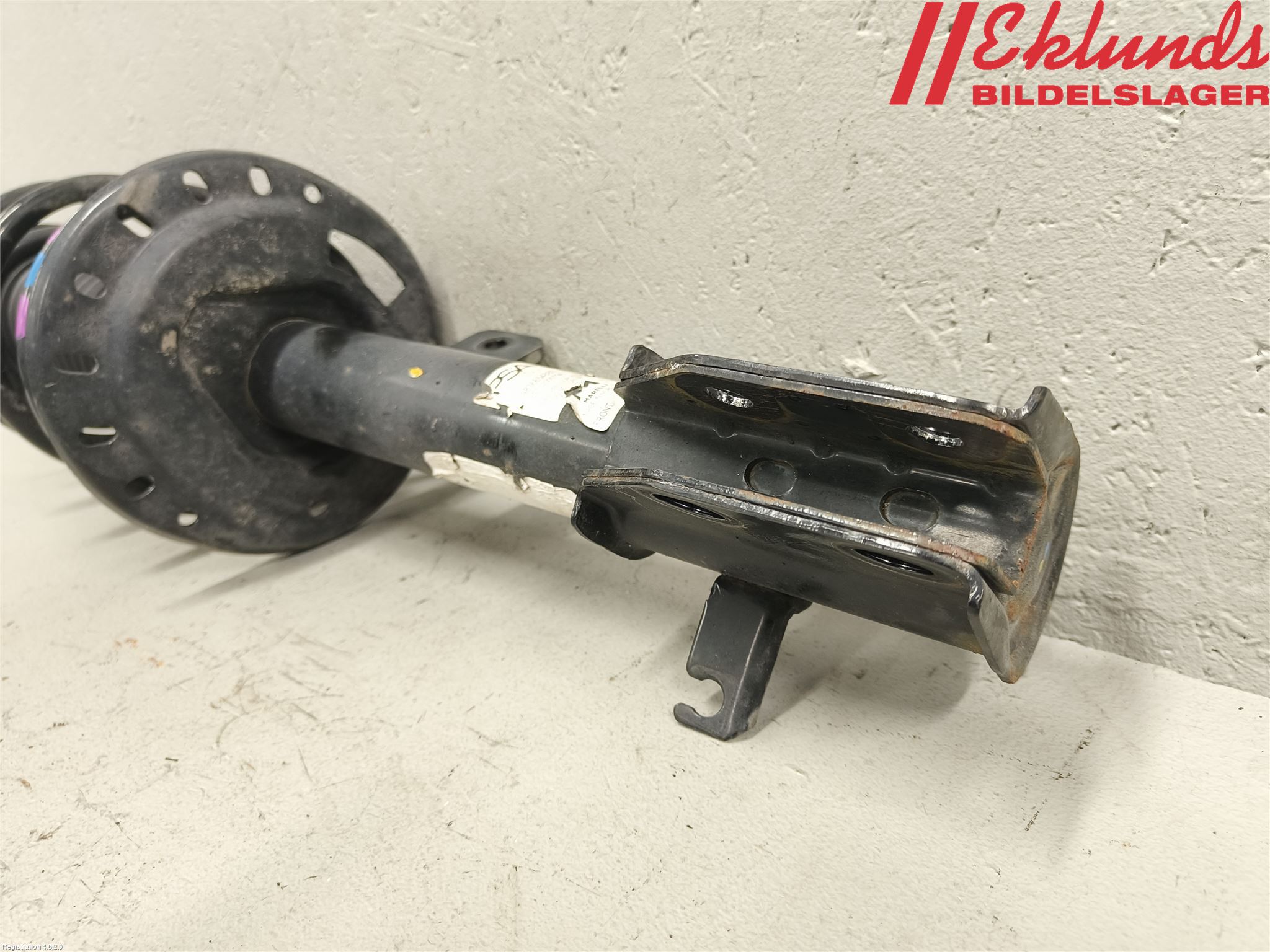 Peugeot 2008/E-2008 20- Fjäderben Fram Höger