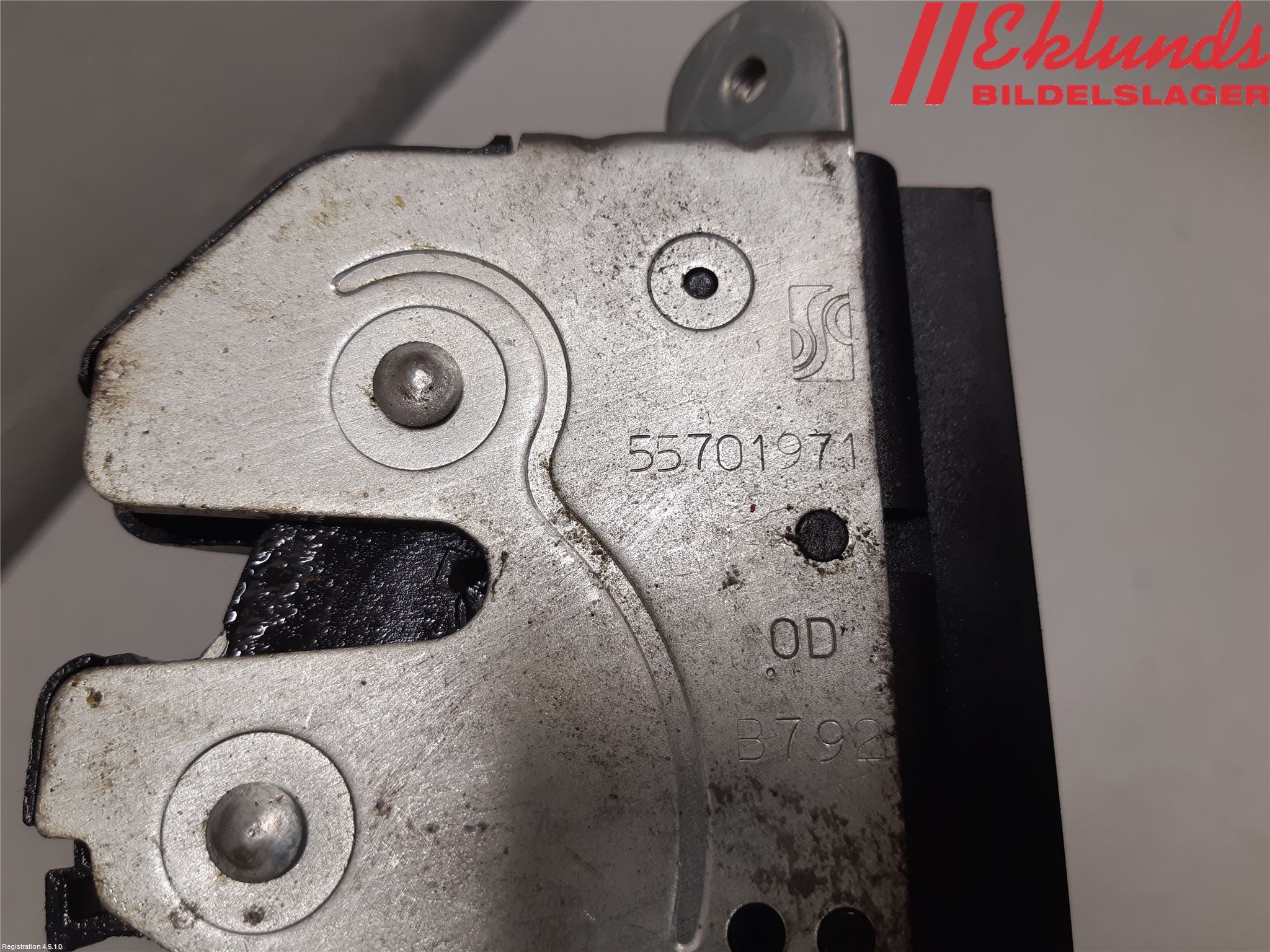 Opel CORSA D 07-14 Låskista Baklucka