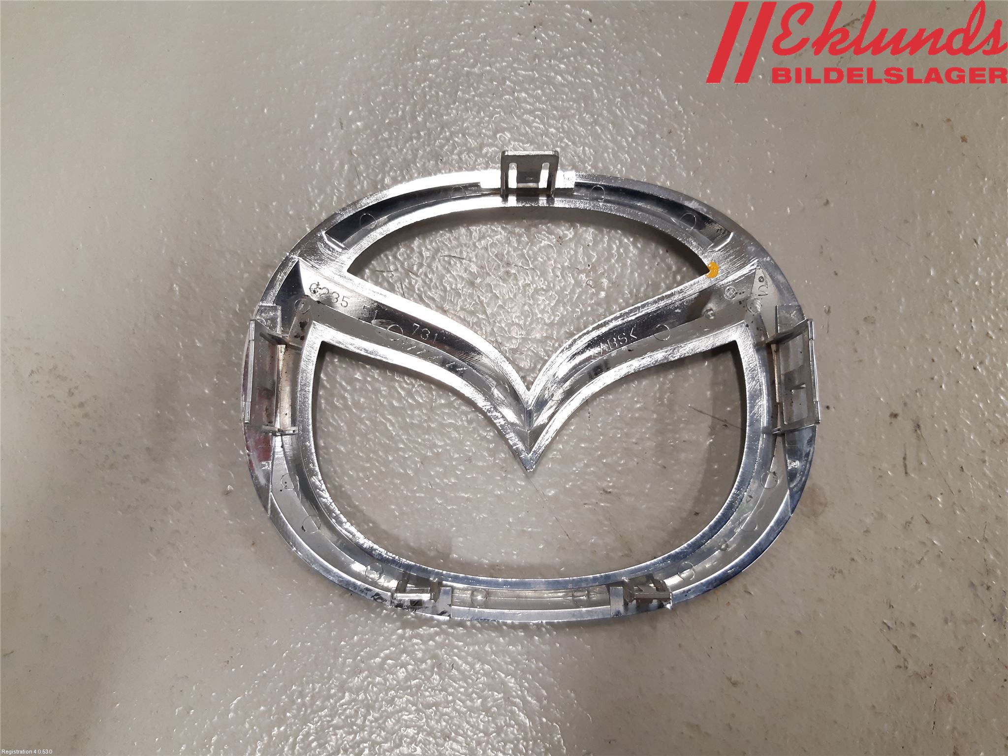 Mazda 2 (DE) 08-15 Emblem