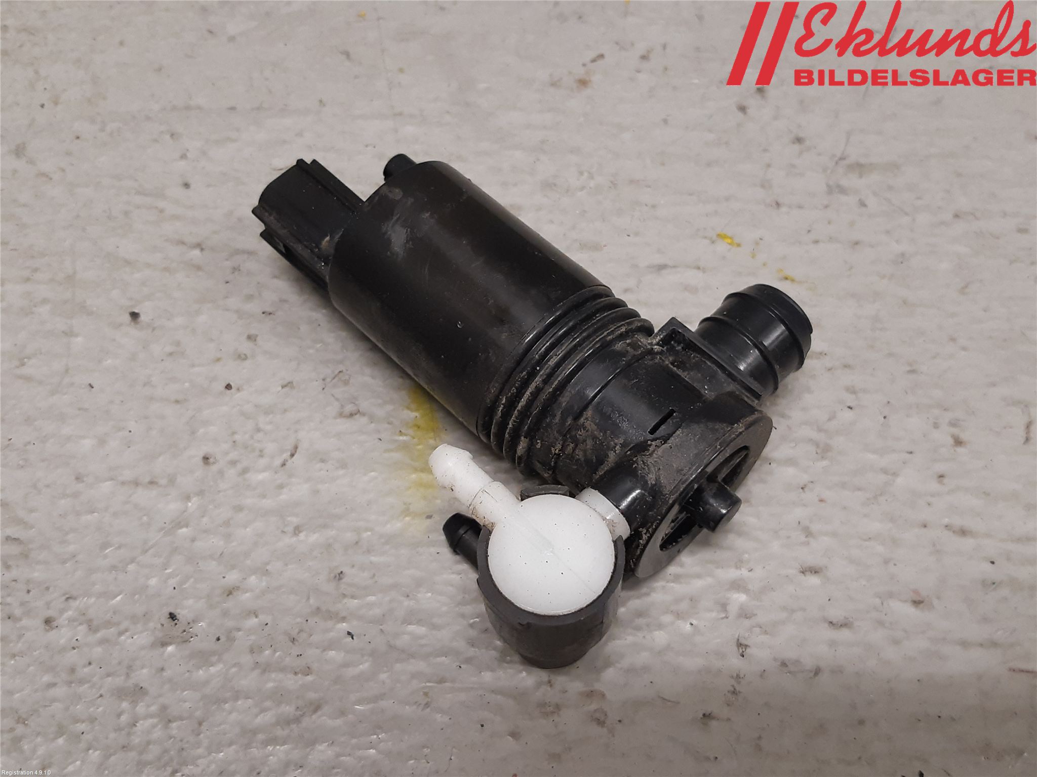 Volvo V40 CROSS COUNTRY 13-19 Spolarpump Vindruta