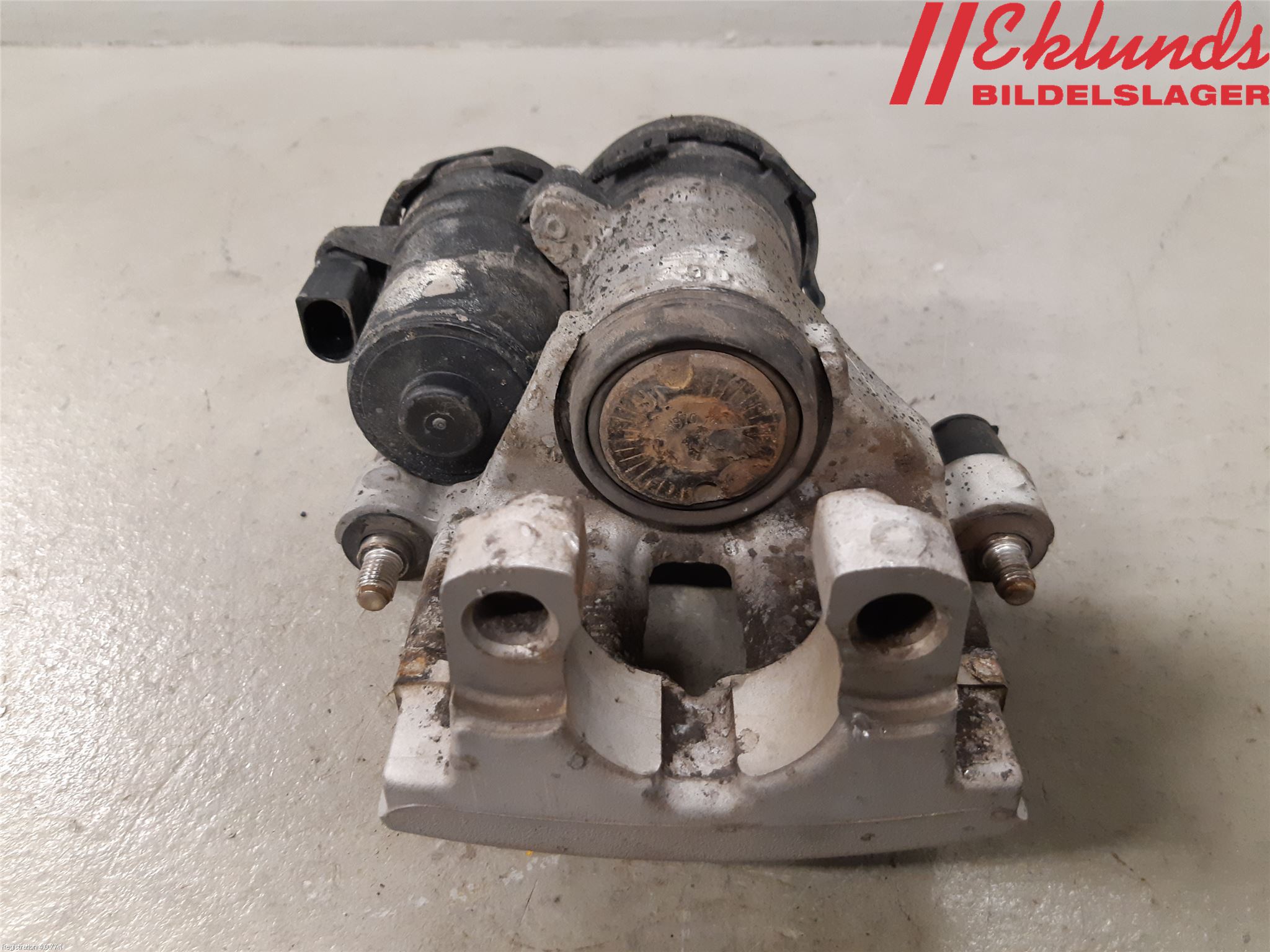 Mercedes-Benz MB C-KLASS (W205) 14-21 Bromsok Bak Höger