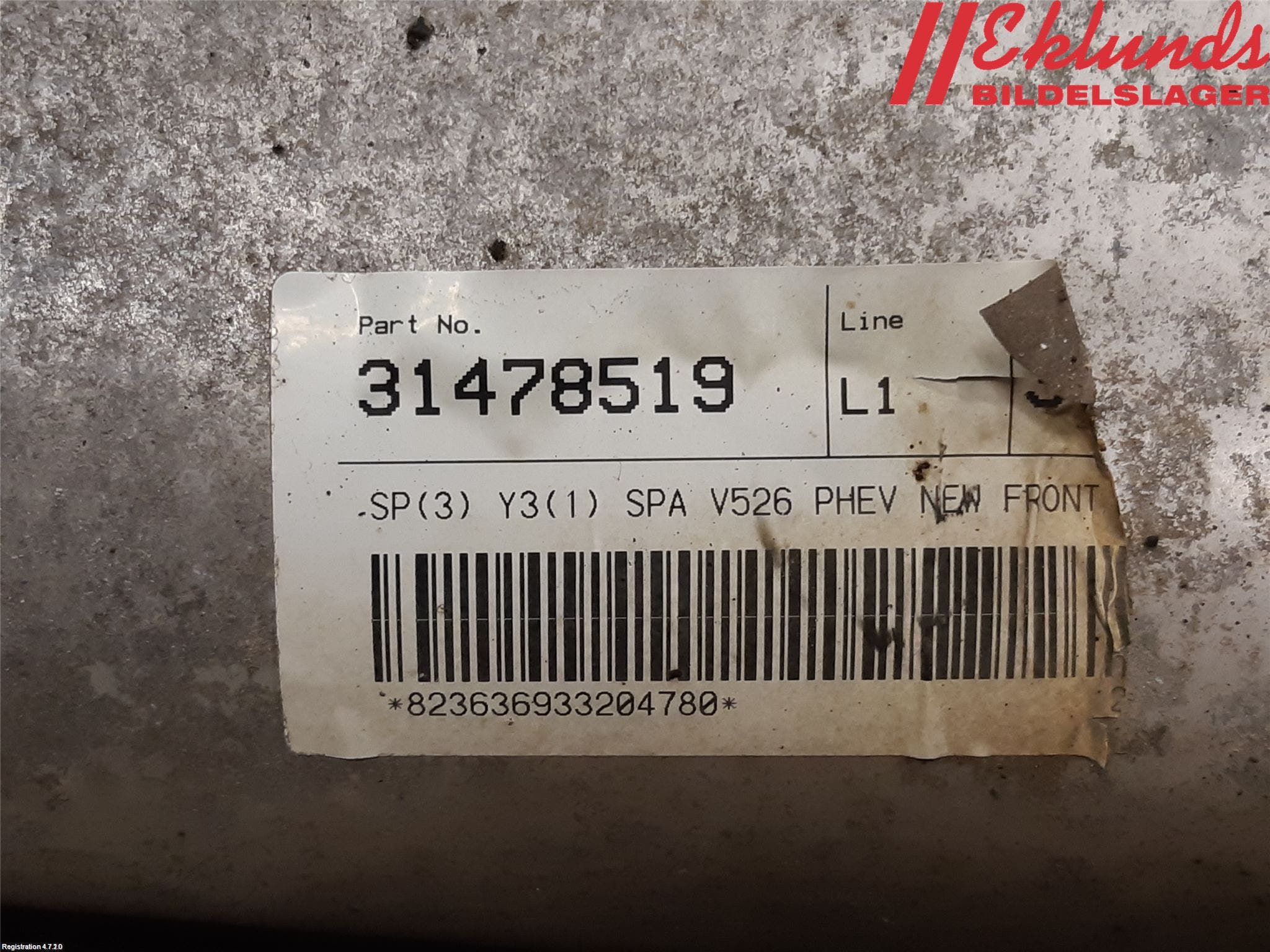 Volvo XC90/RECHARGE 16- Avgas Halvsats