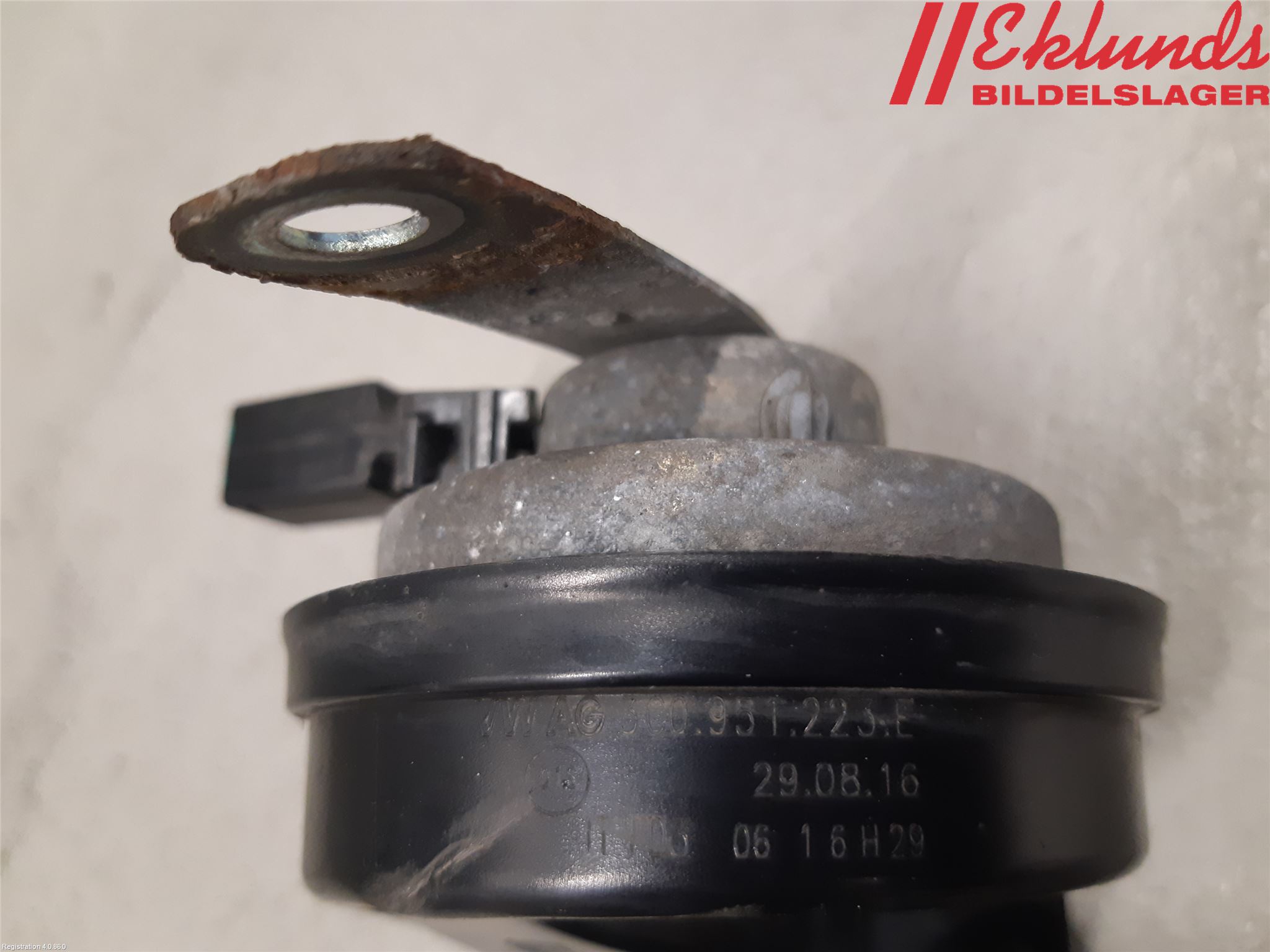 Skoda SUPERB 16-24 Signalhorn