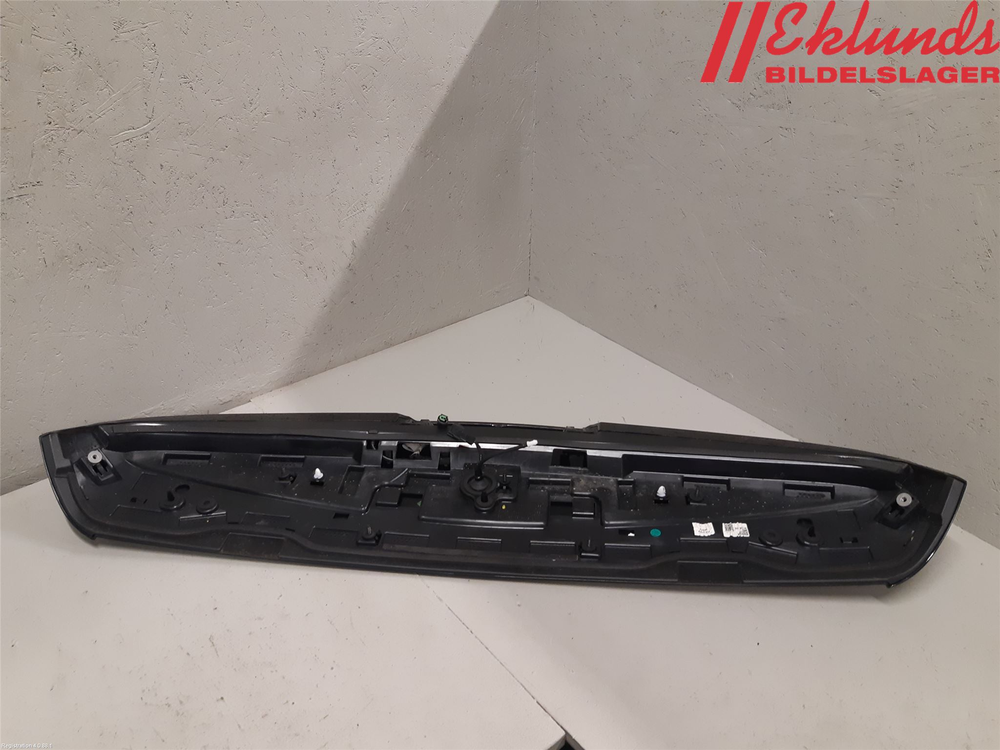 Opel CROSSLAND X 18- Spoiler Baklucka