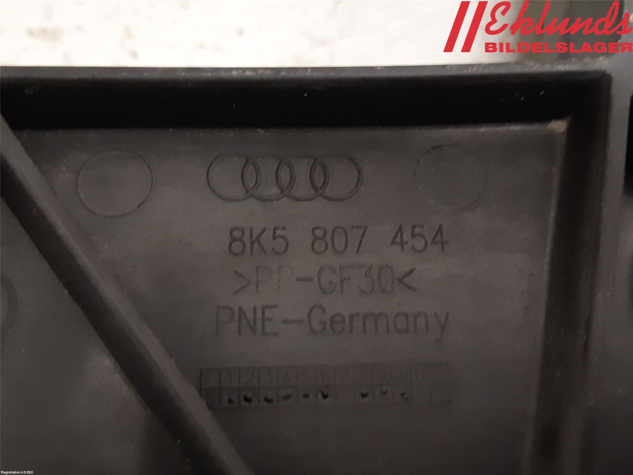 Audi A4/S4 08-11 Stötfångarfäste Bak Hö
