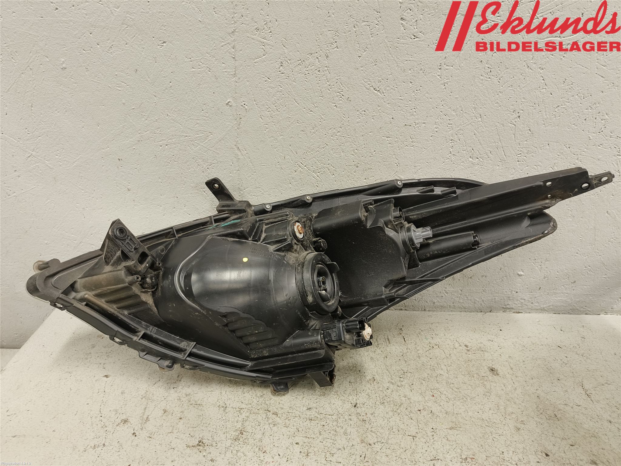 Suzuki SWIFT 11-16 Strålkastare Höger