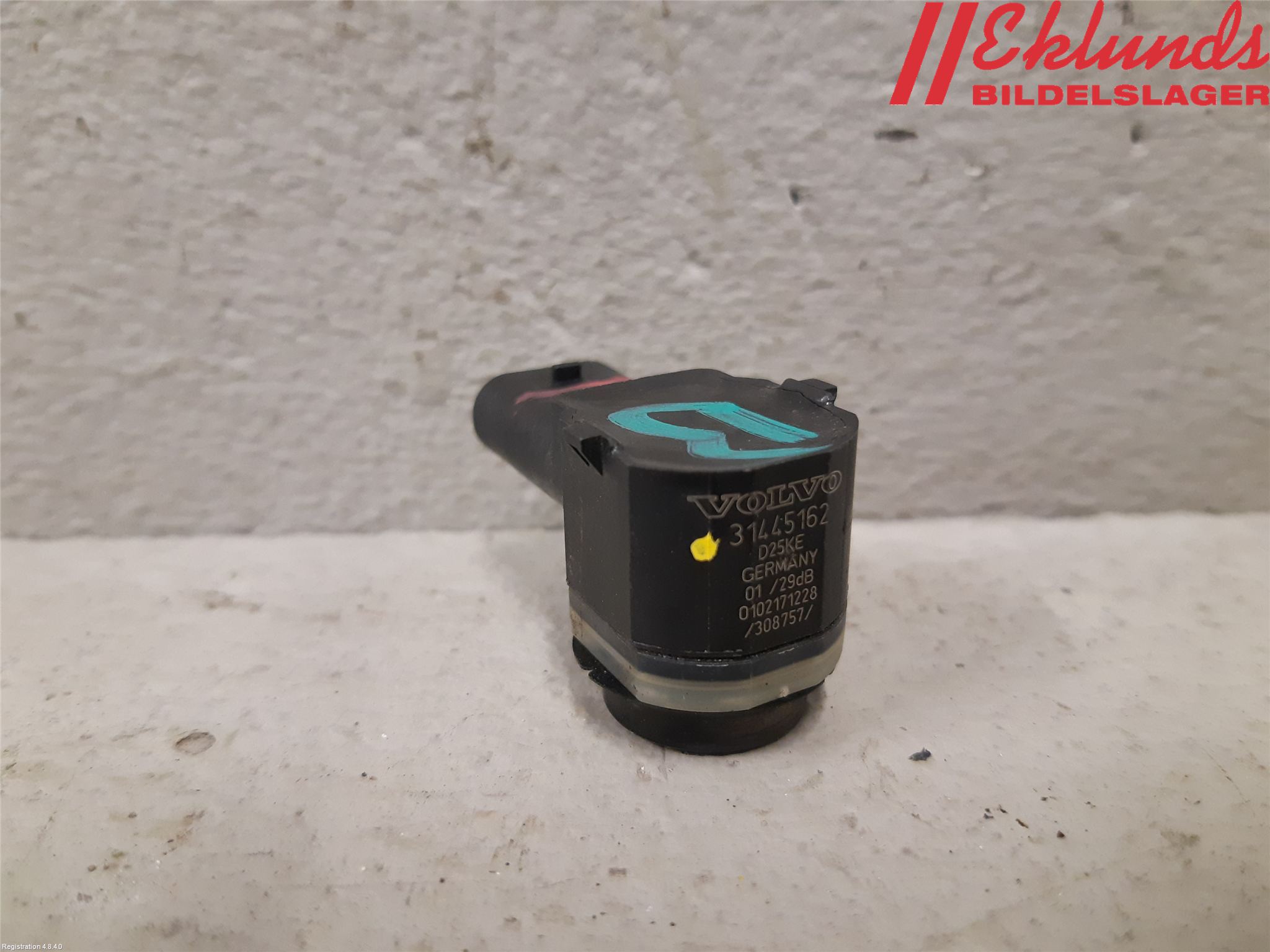 Volvo V40 CROSS COUNTRY 13-19 Parkeringshjälp Backsensor