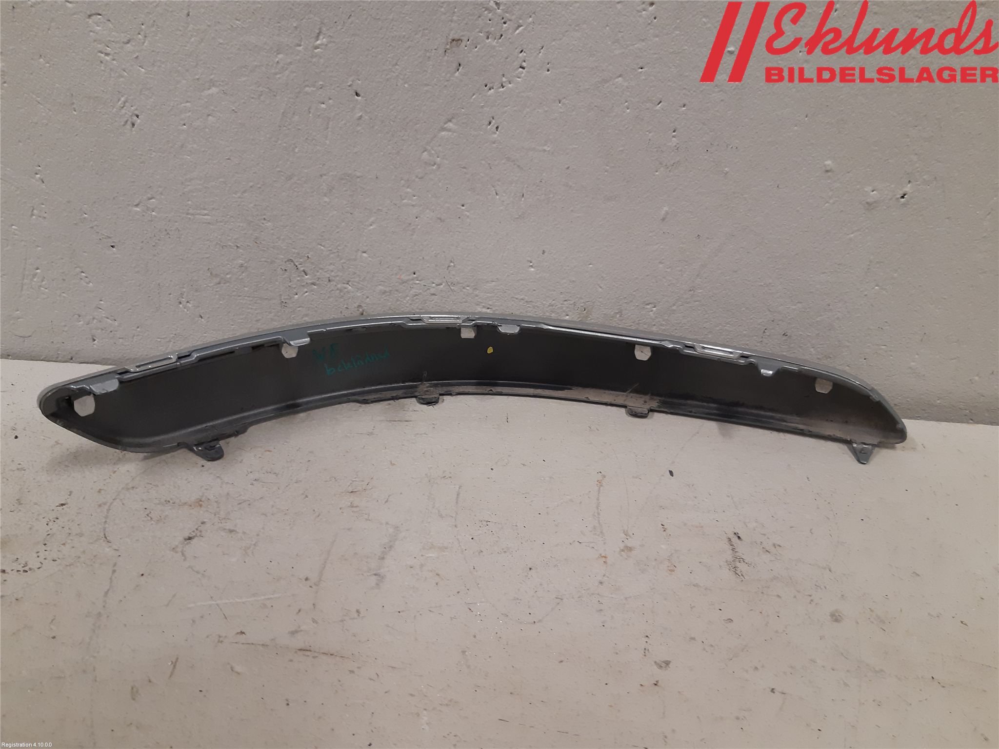 Volkswagen VW TOURAN 03-10 Stötfångarlist Fram