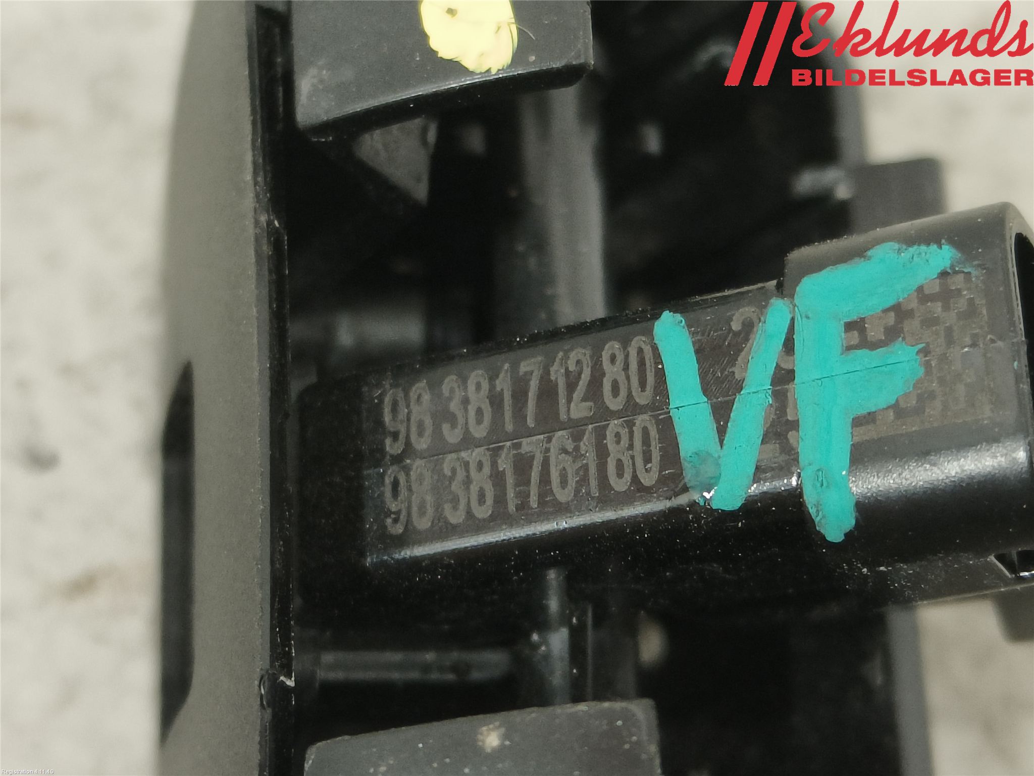 Peugeot 2008/E-2008 20- Spolarmunstycke Rutor