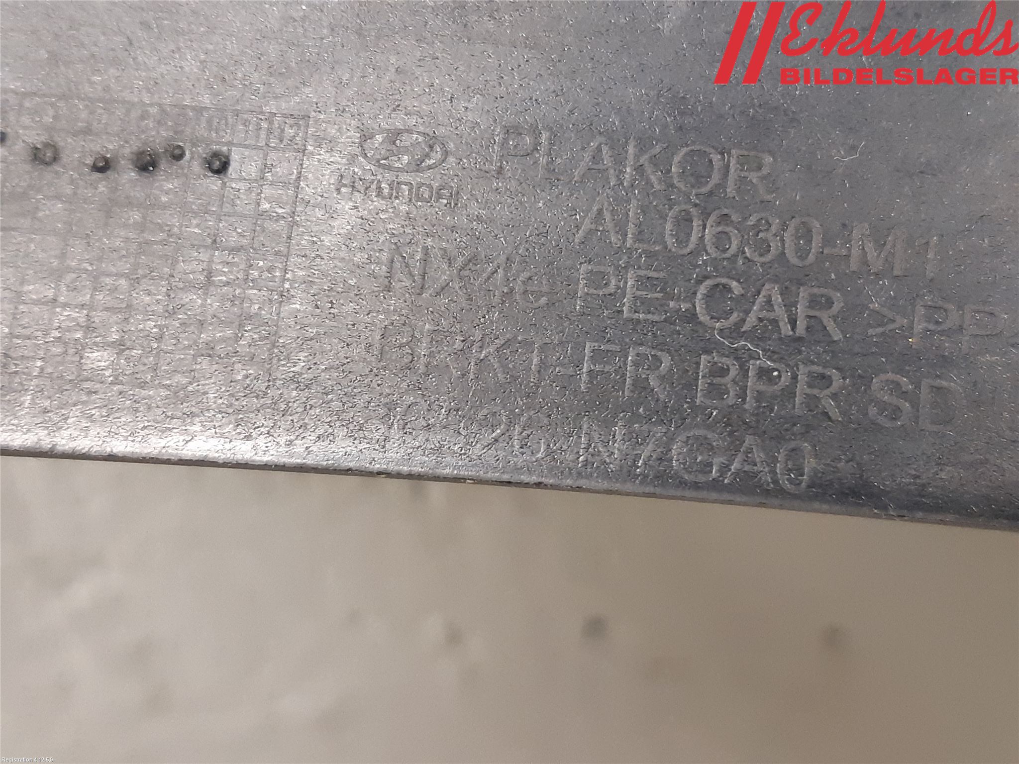 Hyundai TUCSON 05- Strålkast Fästsarg