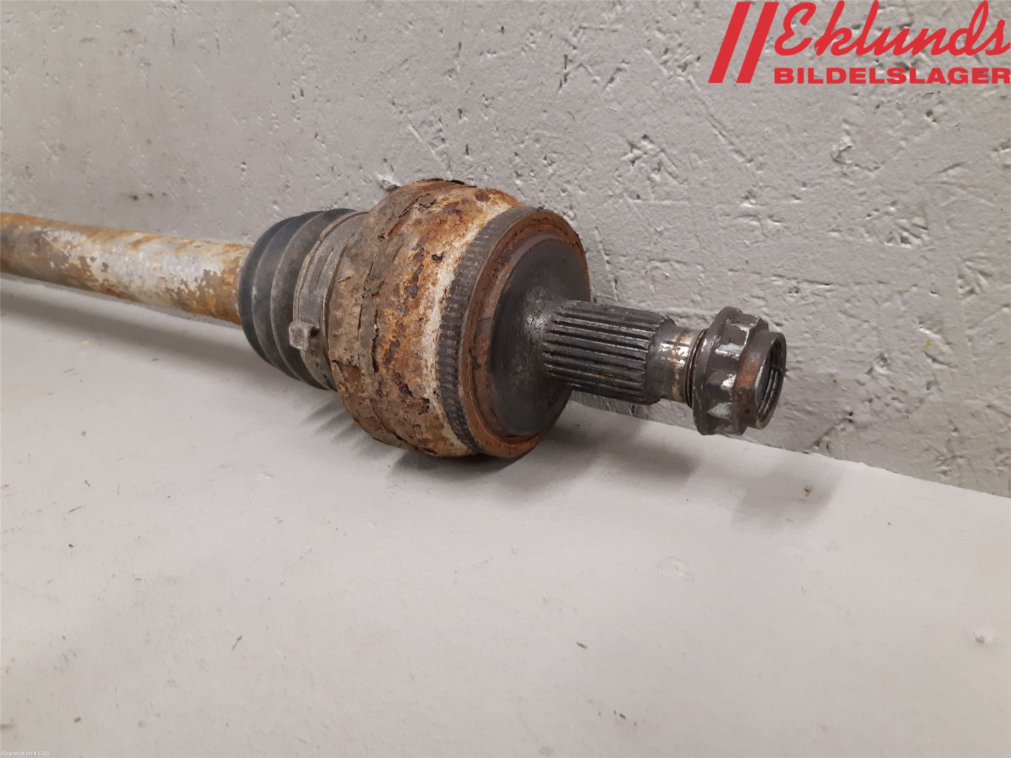 Mercedes-Benz MB C-KLASS (W204) 07-15 Drivaxel Bak Vänster