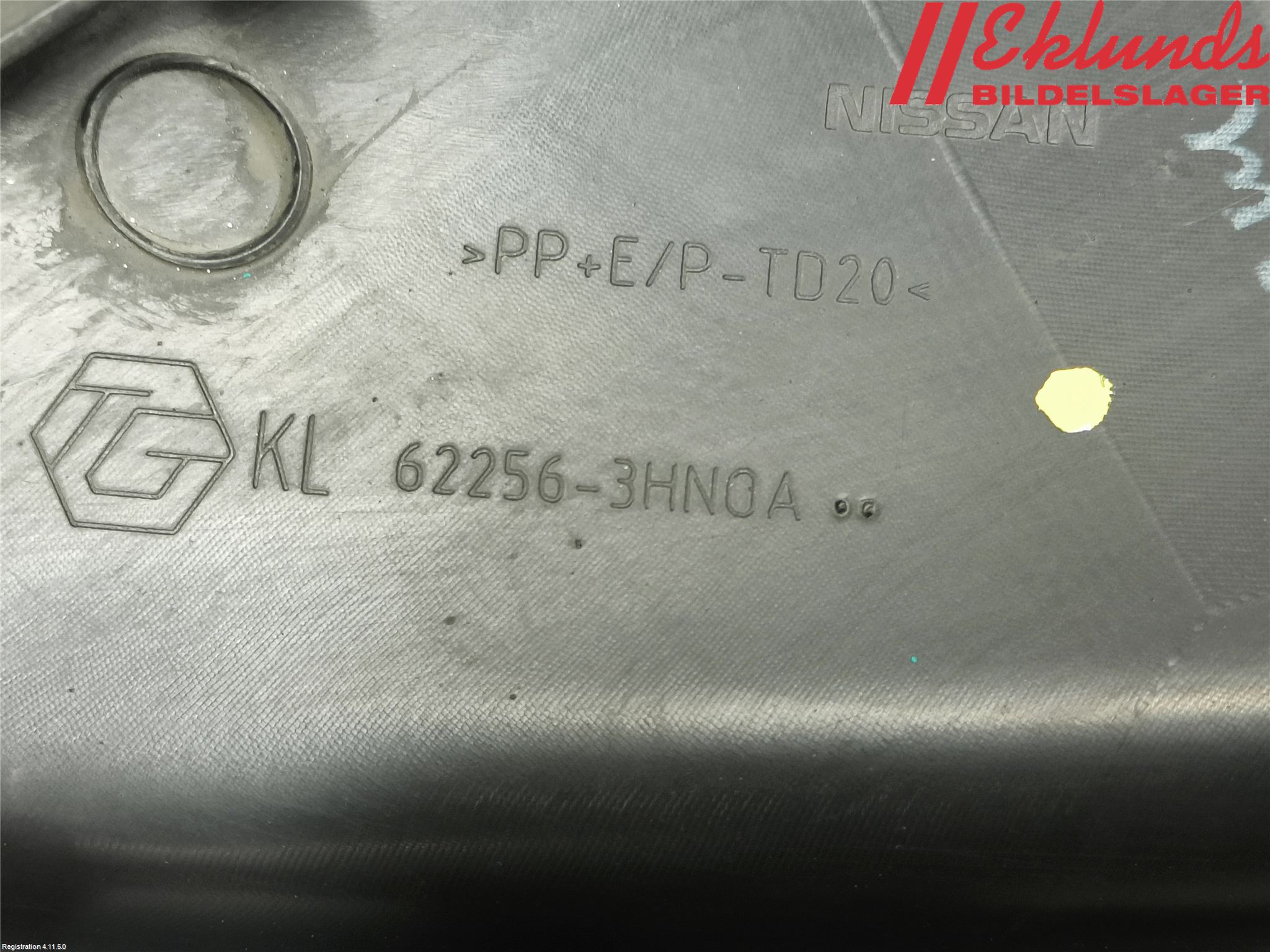 Nissan MICRA 11-16 Stötfångardel Fram Hö