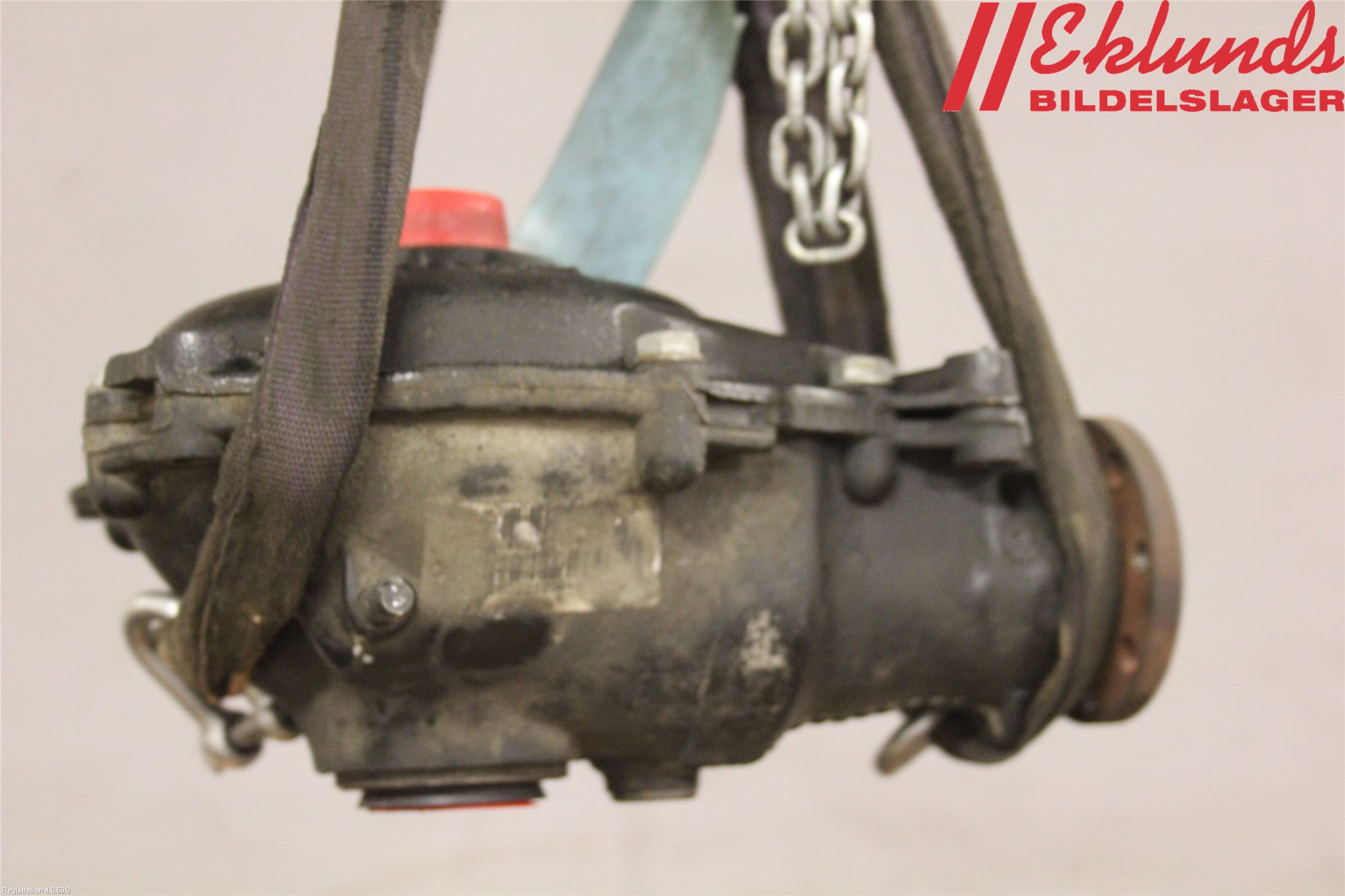 BMW X3 E83     03-10 Framvagn Diffrential