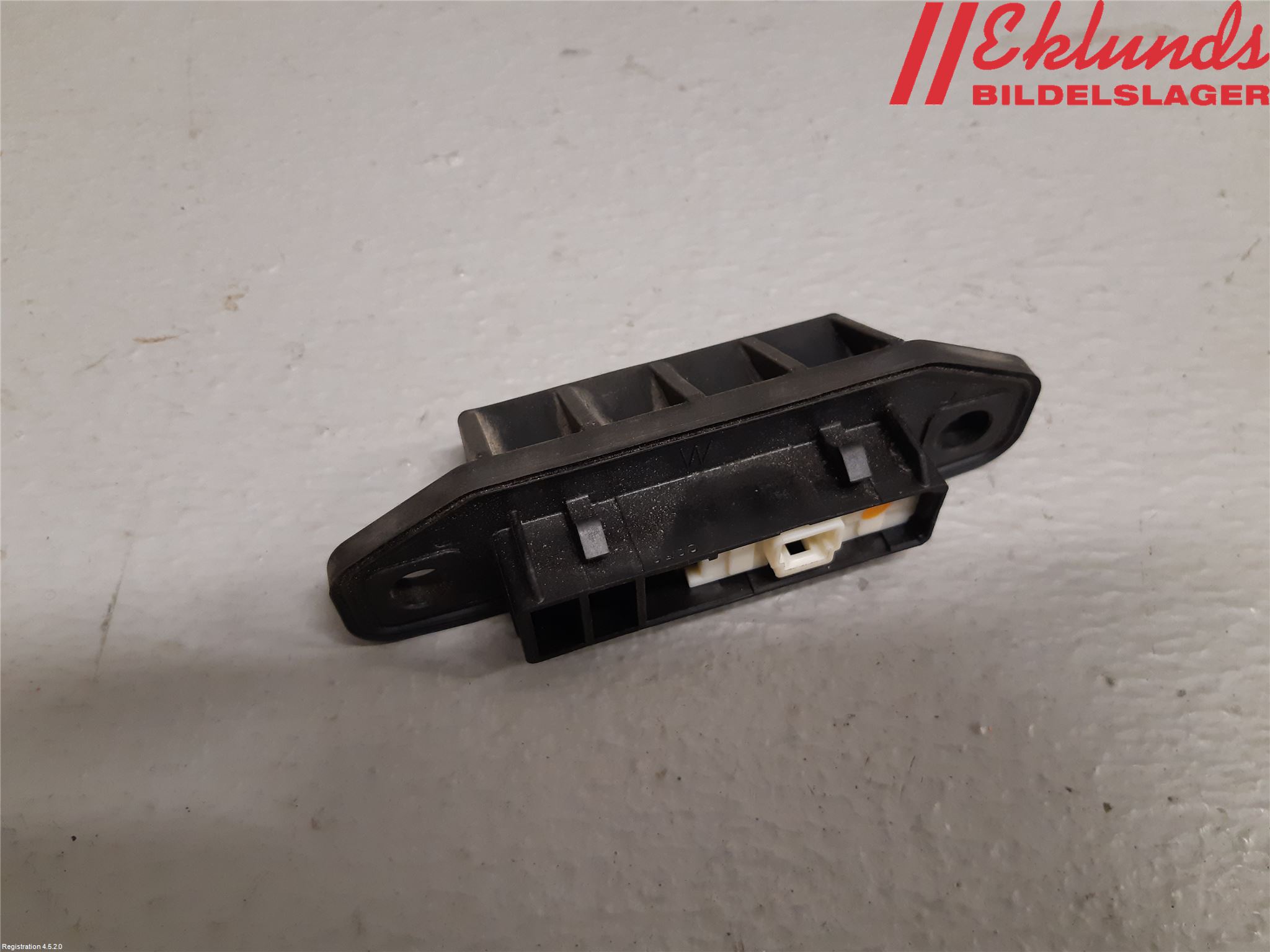 Toyota YARIS XP130 15-20 Bakluckehandtag
