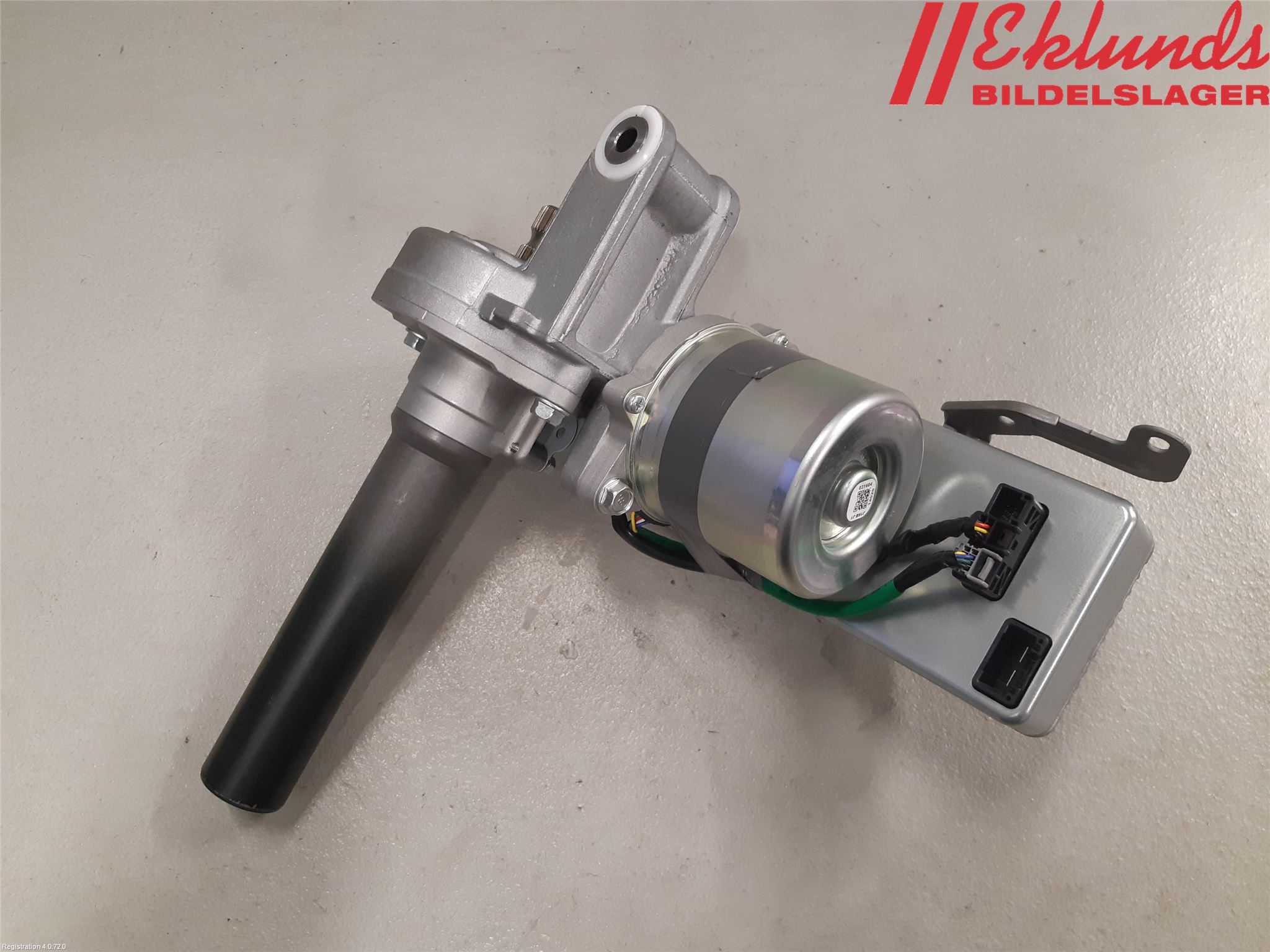 Toyota RAV4 13-18 Rattaxelagg Med Inb Servo