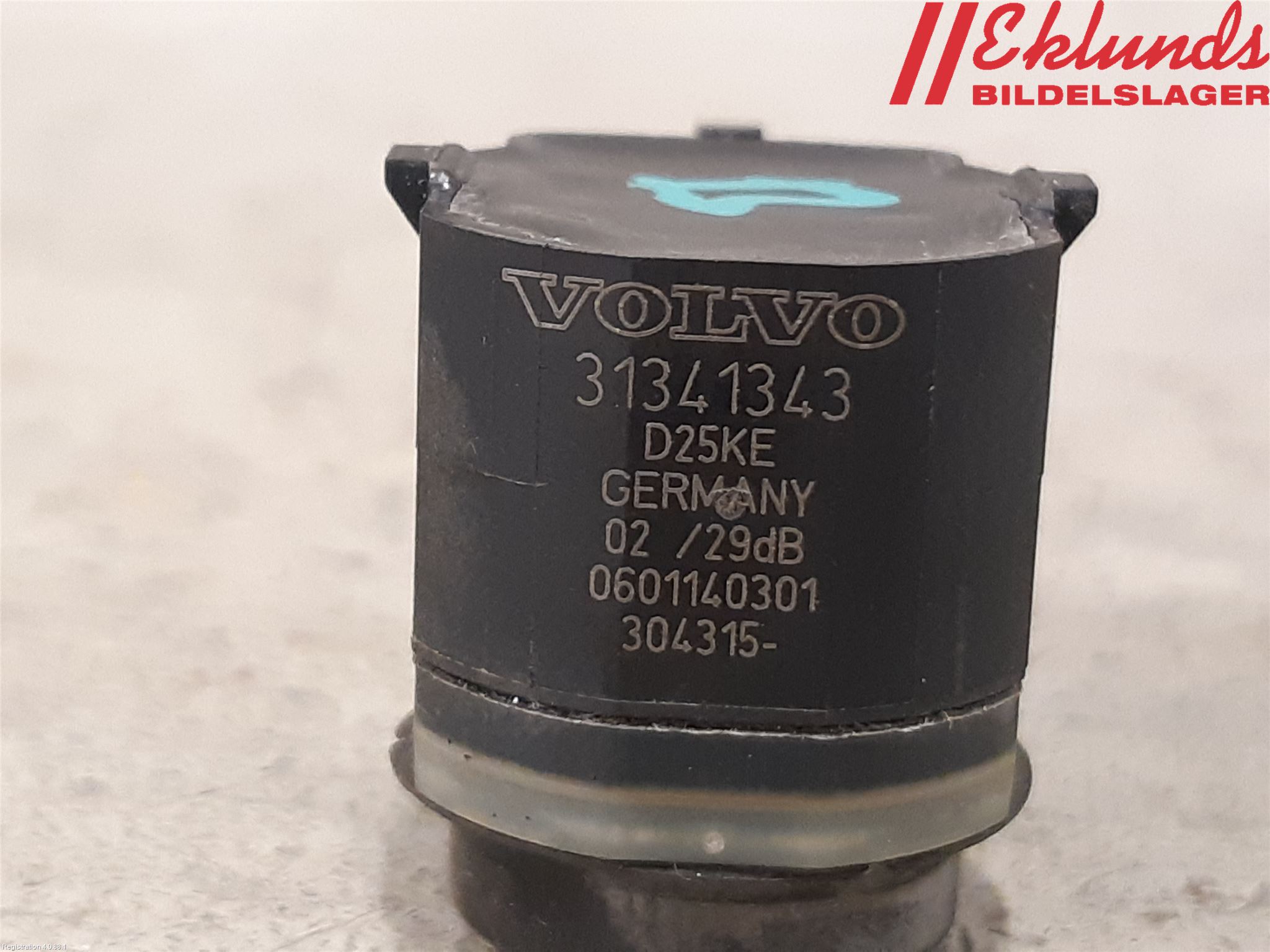 Volvo V40 12-19 Parkeringshjälp Backsensor