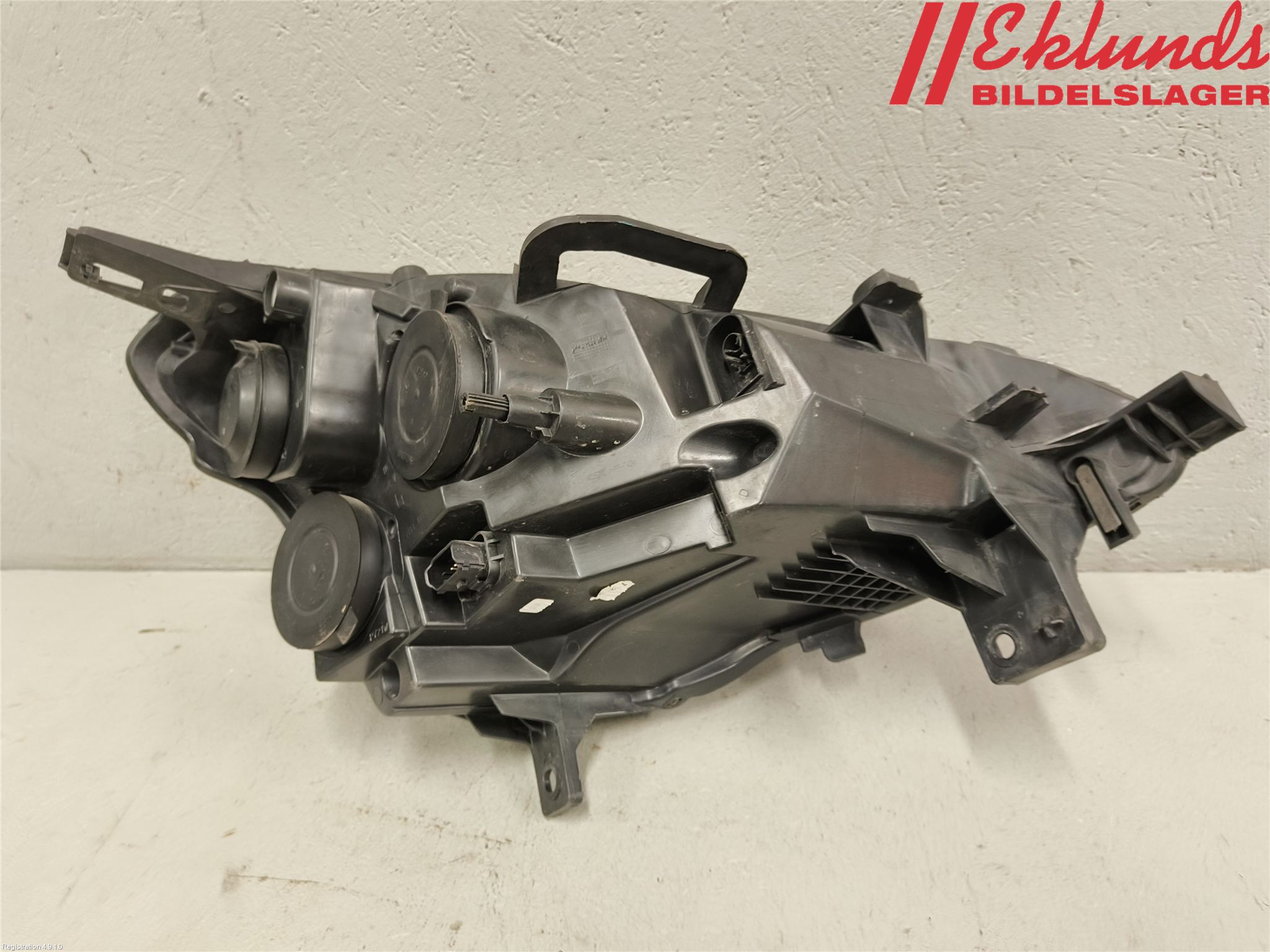 Peugeot PARTNER 16-18 Strålkastare Vänster