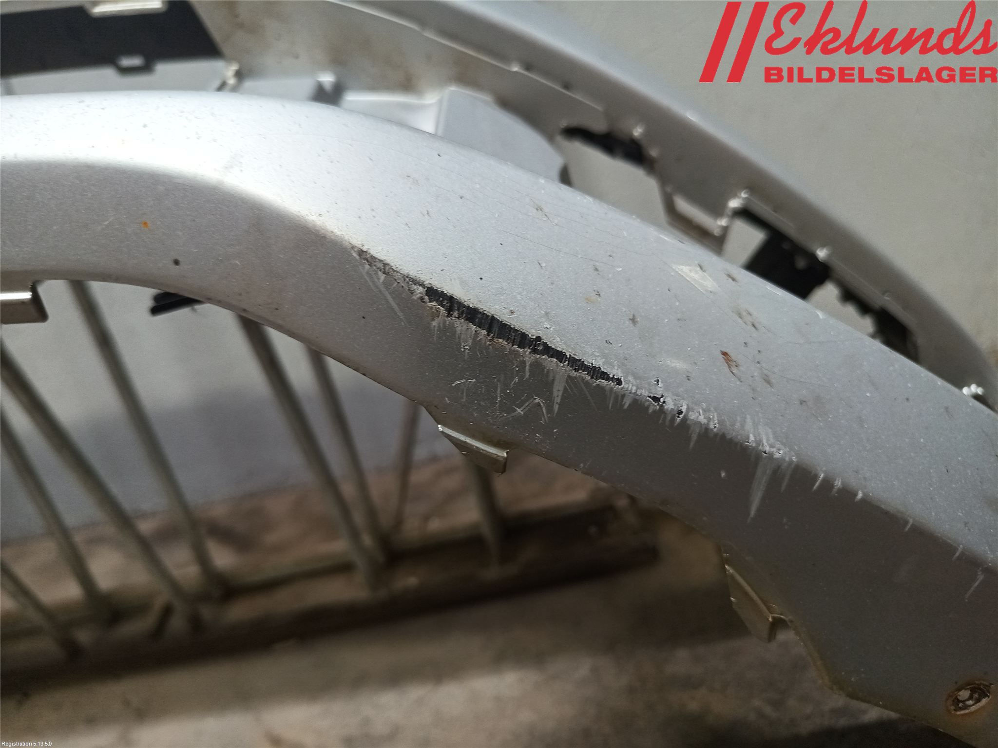 Volkswagen VW PASSAT 11-14 Stötfångarbeklädnad Fram