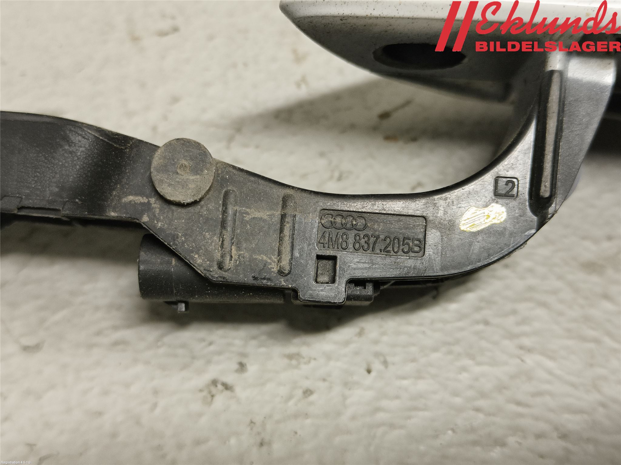 Audi A6 F2/C8 19- Dörrhandtag Yttre Vä