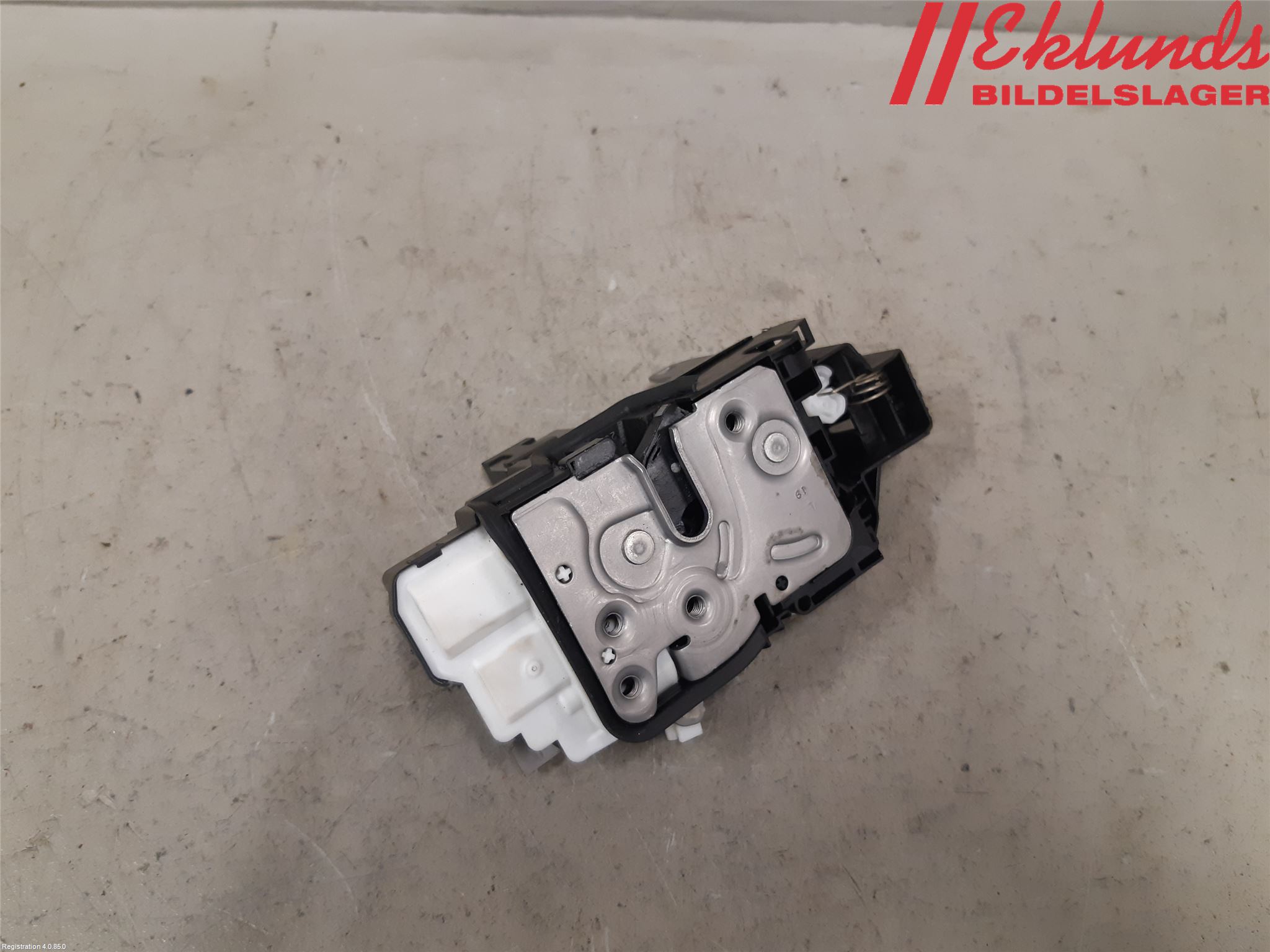 Volvo V90 17->> Låskista-Dörrlås