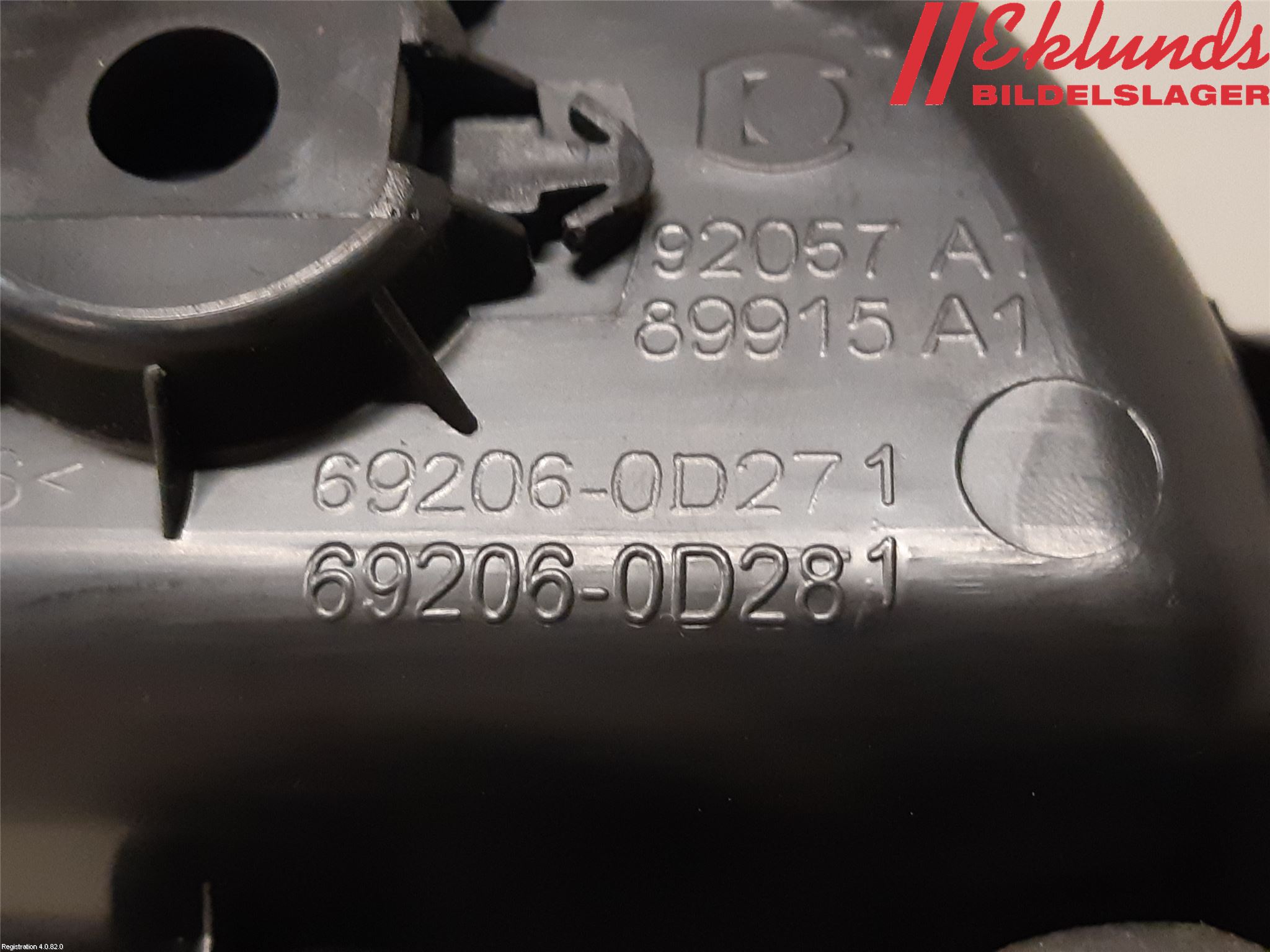 Toyota YARIS XP130 15-20 Dörrhandtag Inre Vä