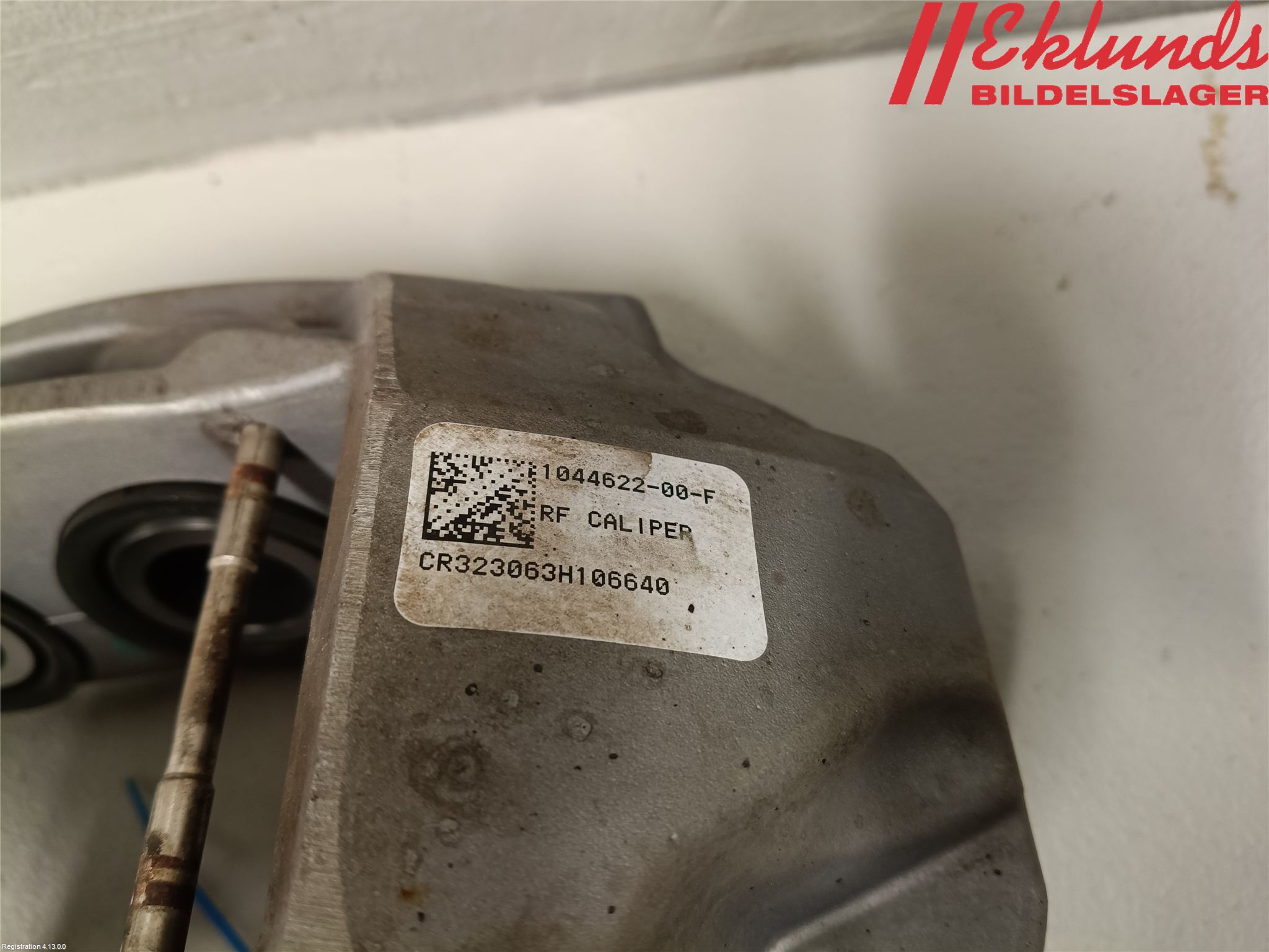 Tesla MODEL 3 17- Bromsok Fram Höger