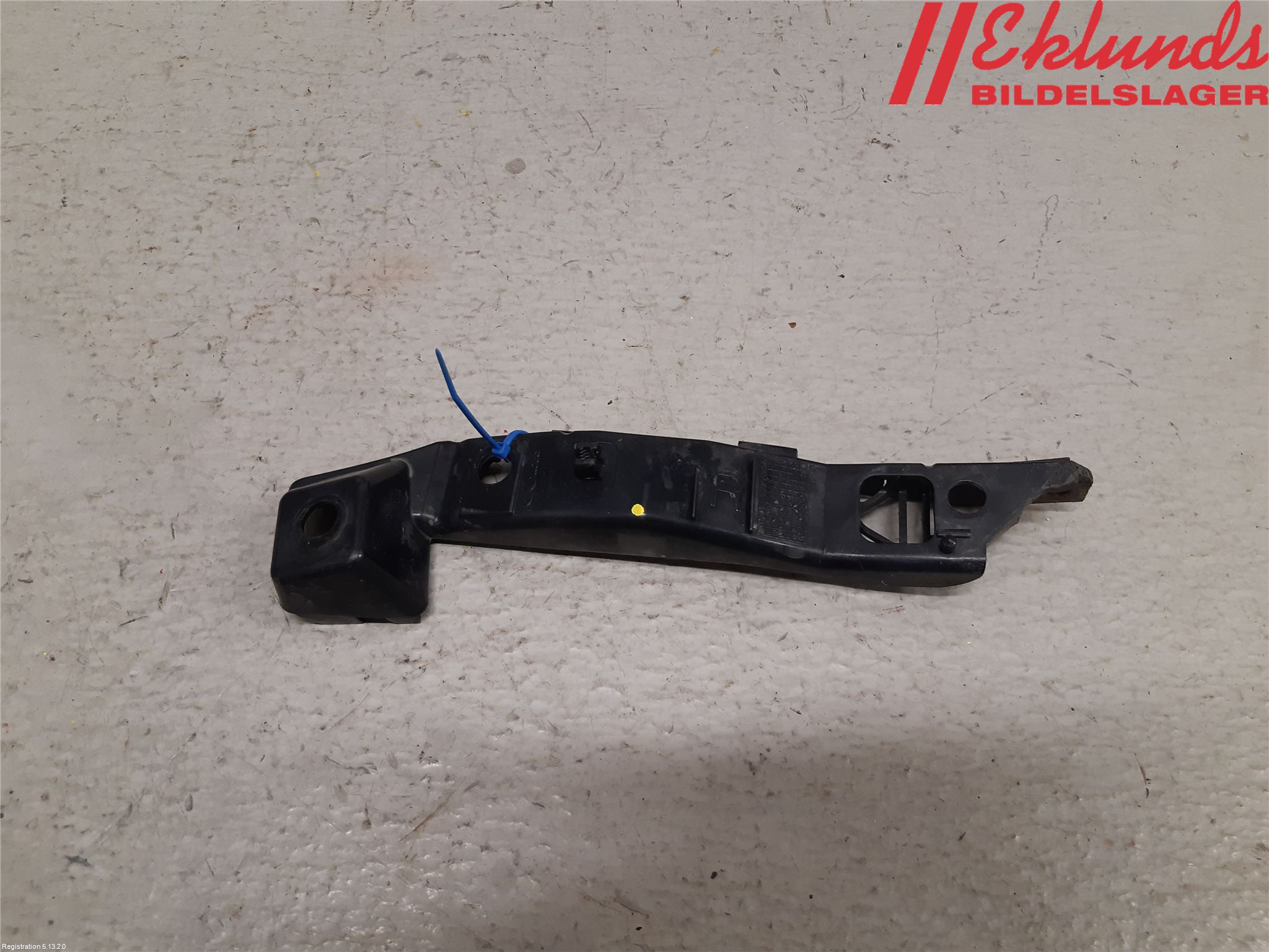 Kia CEED 06-12 Stötfångarfäste Fram Hö
